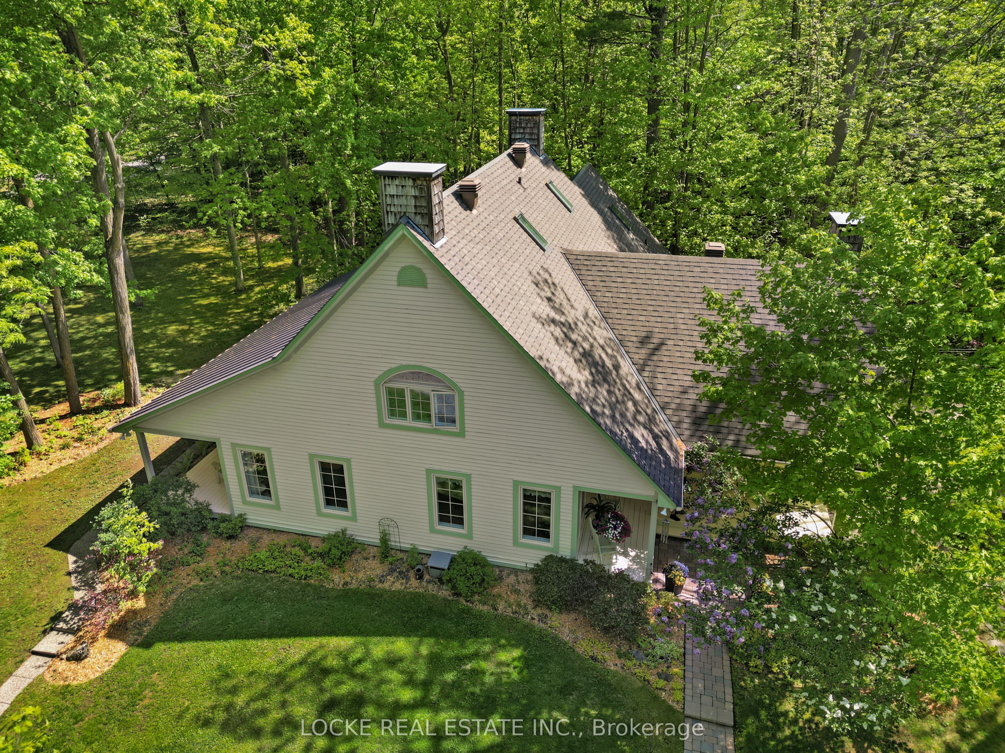 2207 Pleasantview Court, Orleans - Cumberland and Area, ON K4C 1H7 photo 4