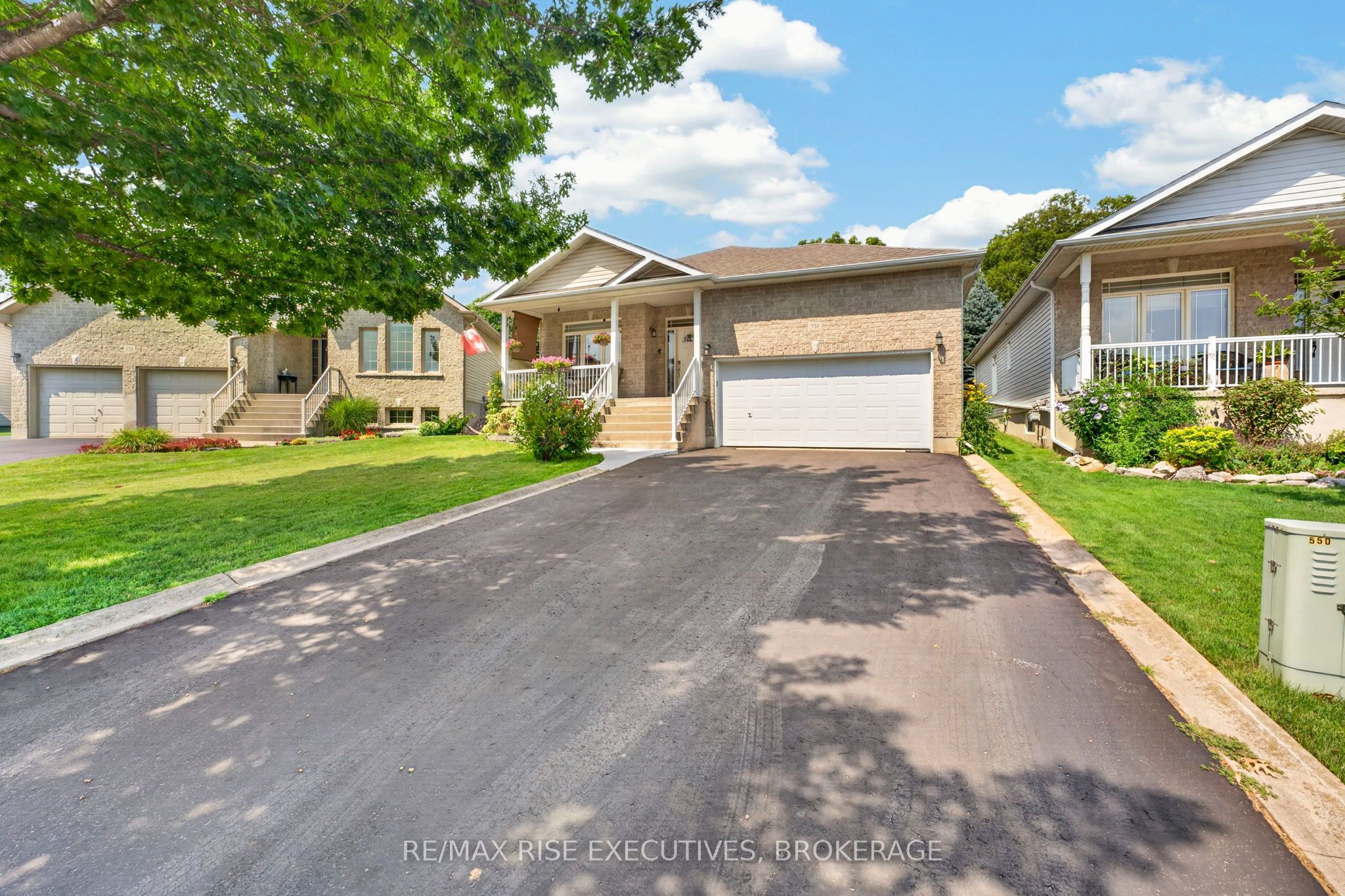 550 Weston Crescent, Kingston, ON K7M 9E9 photo 2