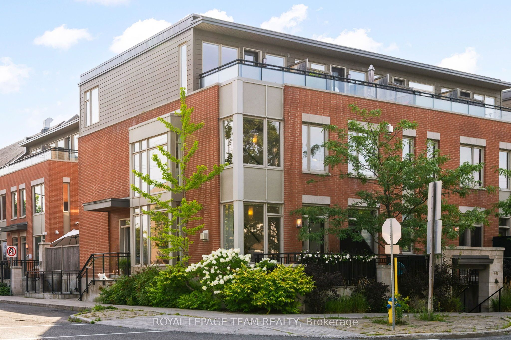 445 Edison Avenue, Carlingwood - Westboro and Area, ON K2A 1S5