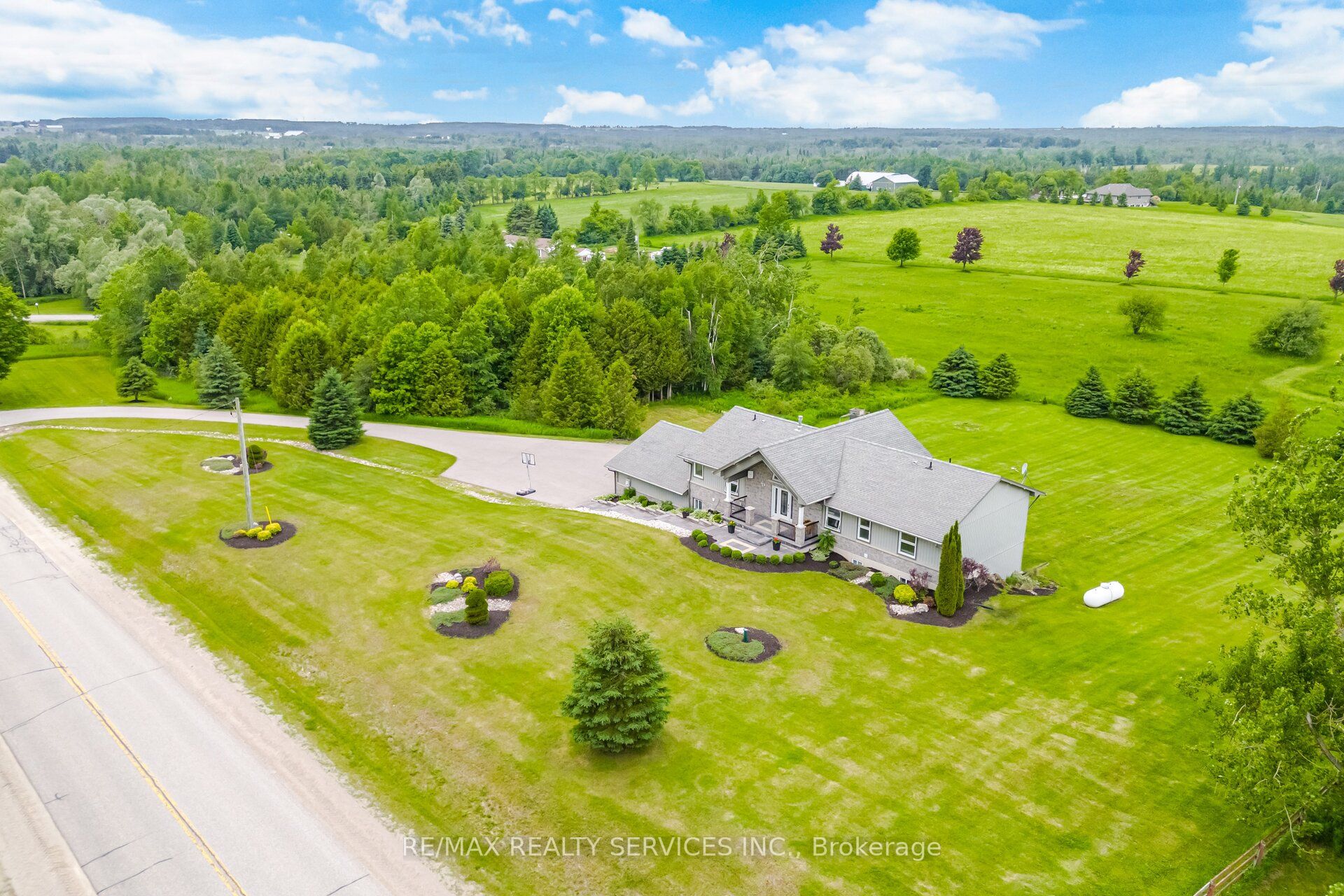 386113 20 Side Road, Mono, ON L9W 6V2 photo 3