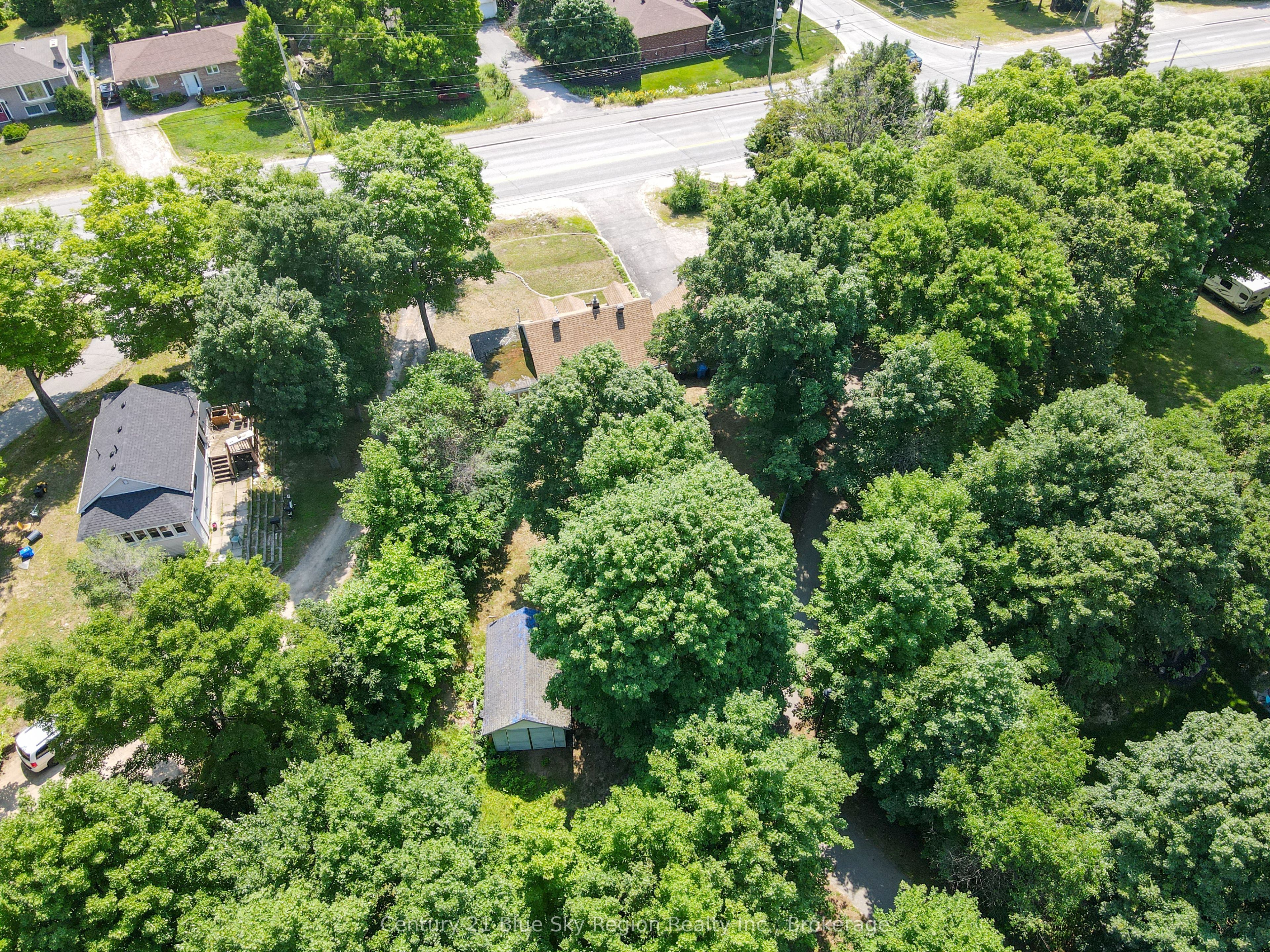 732 Airport Road, North Bay, ON P1C 1A2 photo 2
