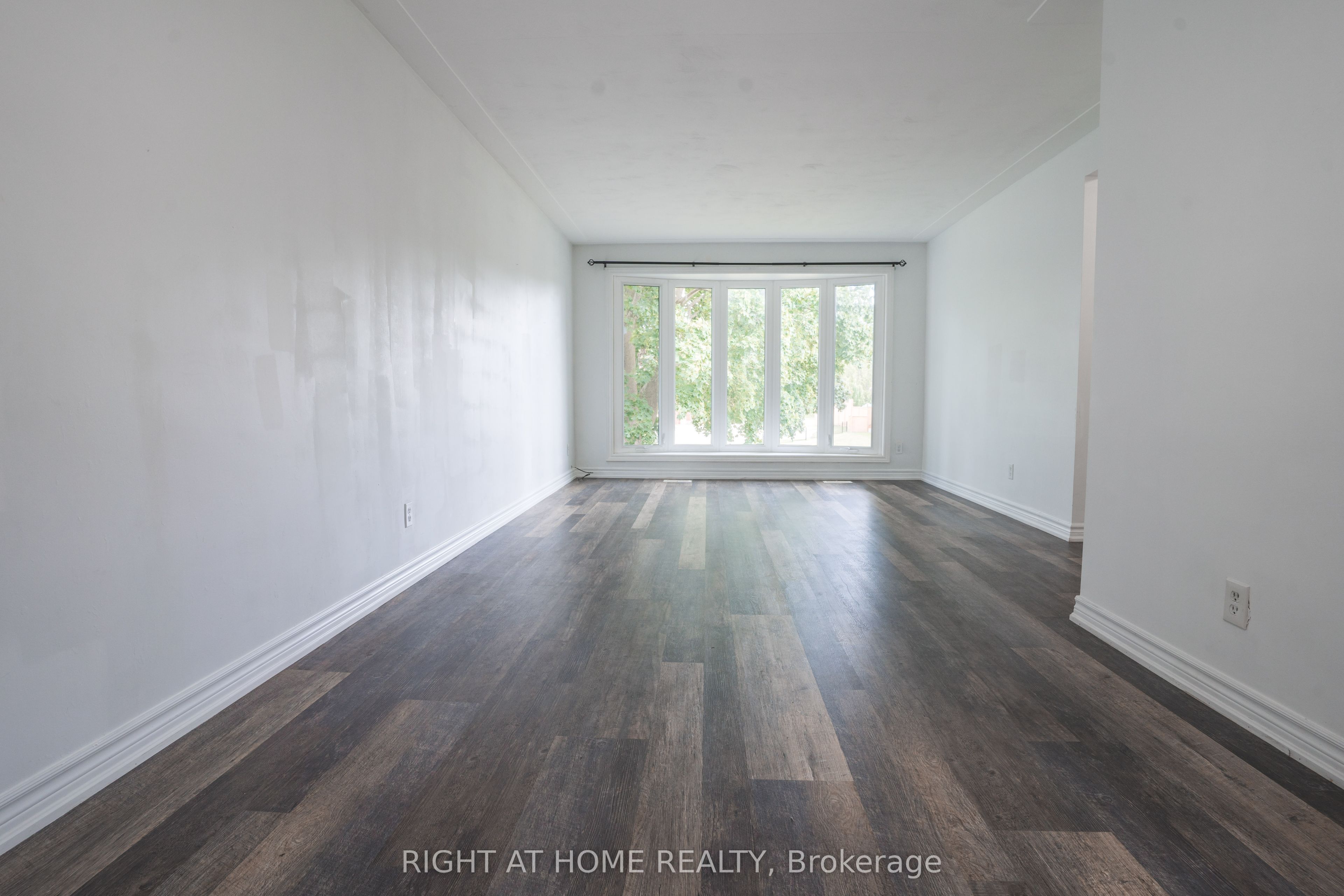 695 Glen Forrest Boulevard Upper, Waterloo, ON N2L 4K7 photo 4