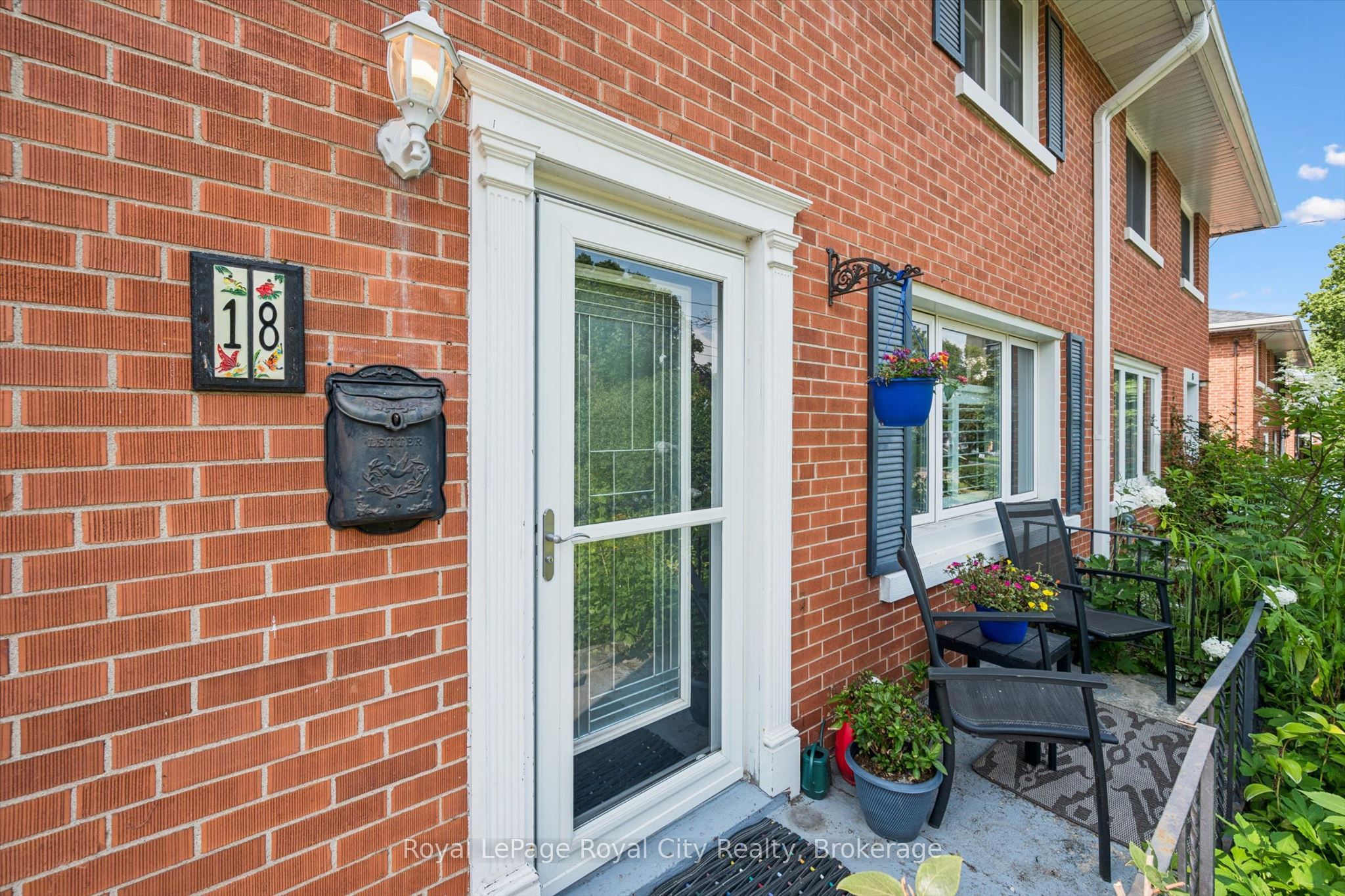 18 June Avenue, Guelph, ON N1H 1H6 photo 4