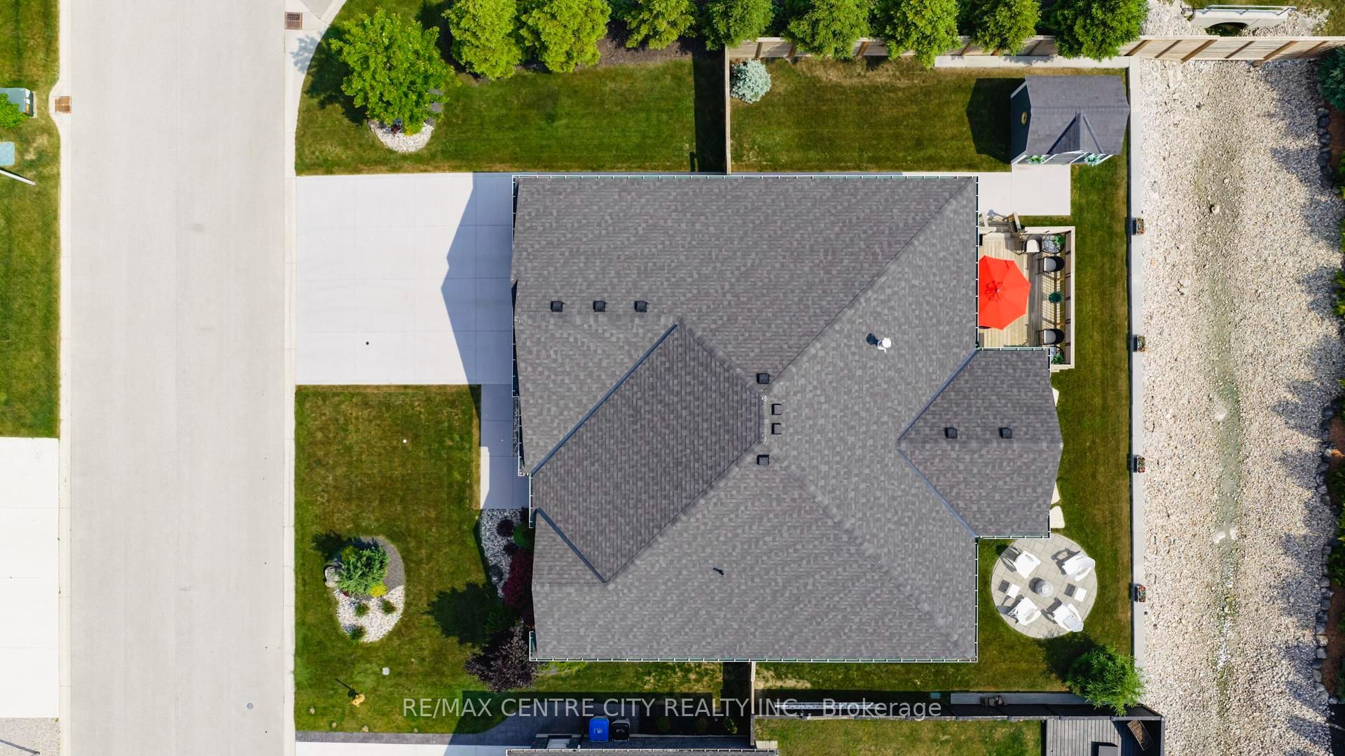 38 Erin Place, Lambton Shores, ON N0M 1T0 photo 3