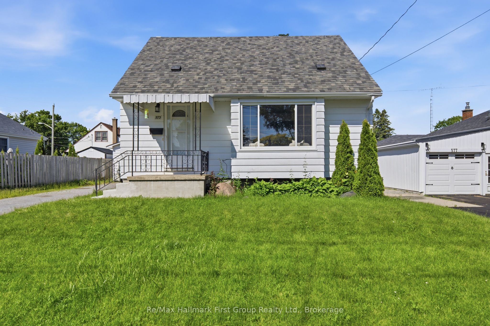 573 Sinclair Street, Cobourg, ON K9A 2Y8 photo 2
