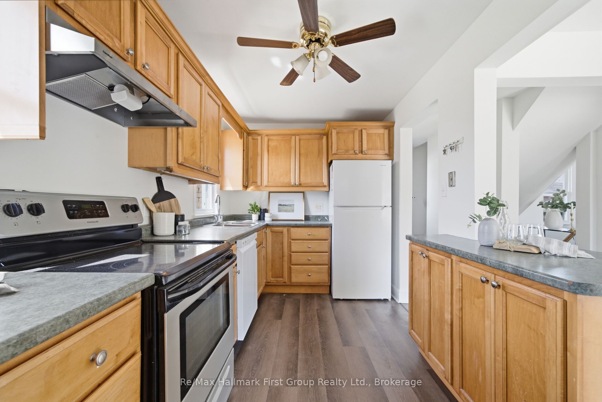 573 Sinclair Street, Cobourg, ON K9A 2Y8 photo 4