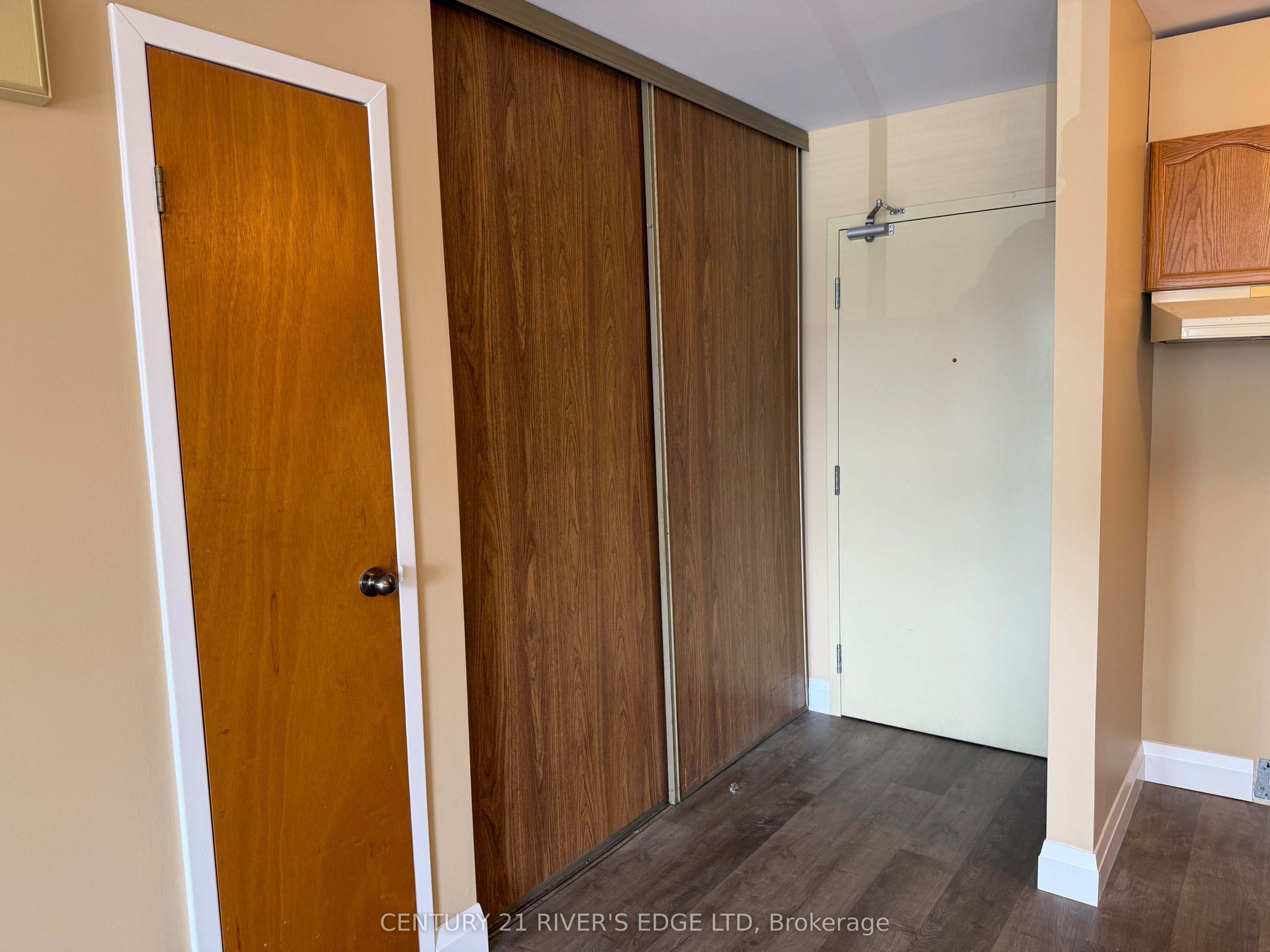 290/294 King Street W 4, Prescott, ON K0E 1T0