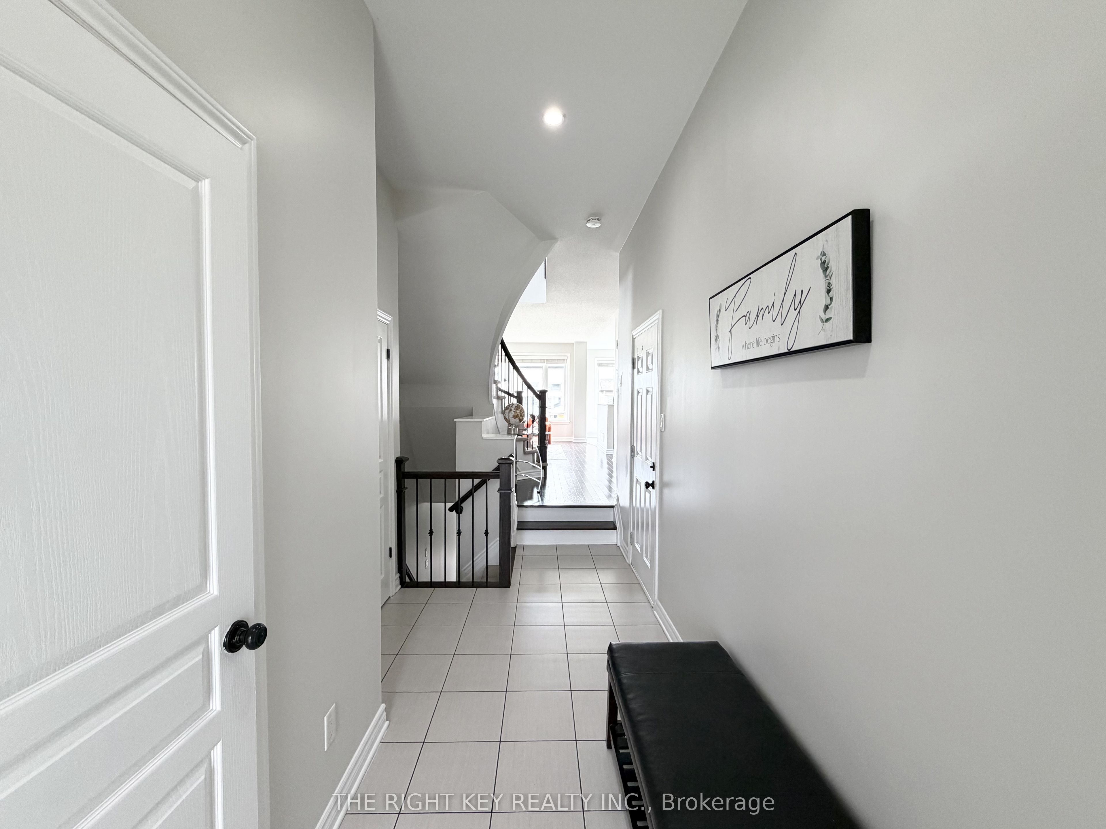 100 Popplewell Crescent, Barrhaven, ON K2J 5R3 photo 3
