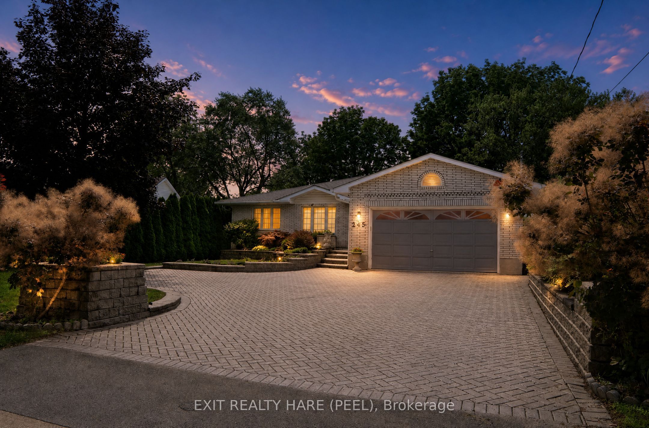 245 First Avenue, Welland, ON L3C 1Y7