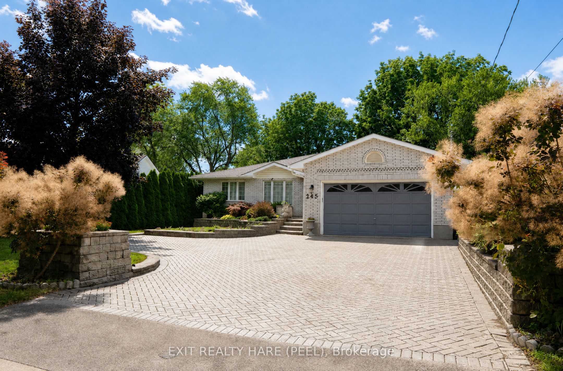 245 First Avenue, Welland, ON L3C 1Y7 photo 2