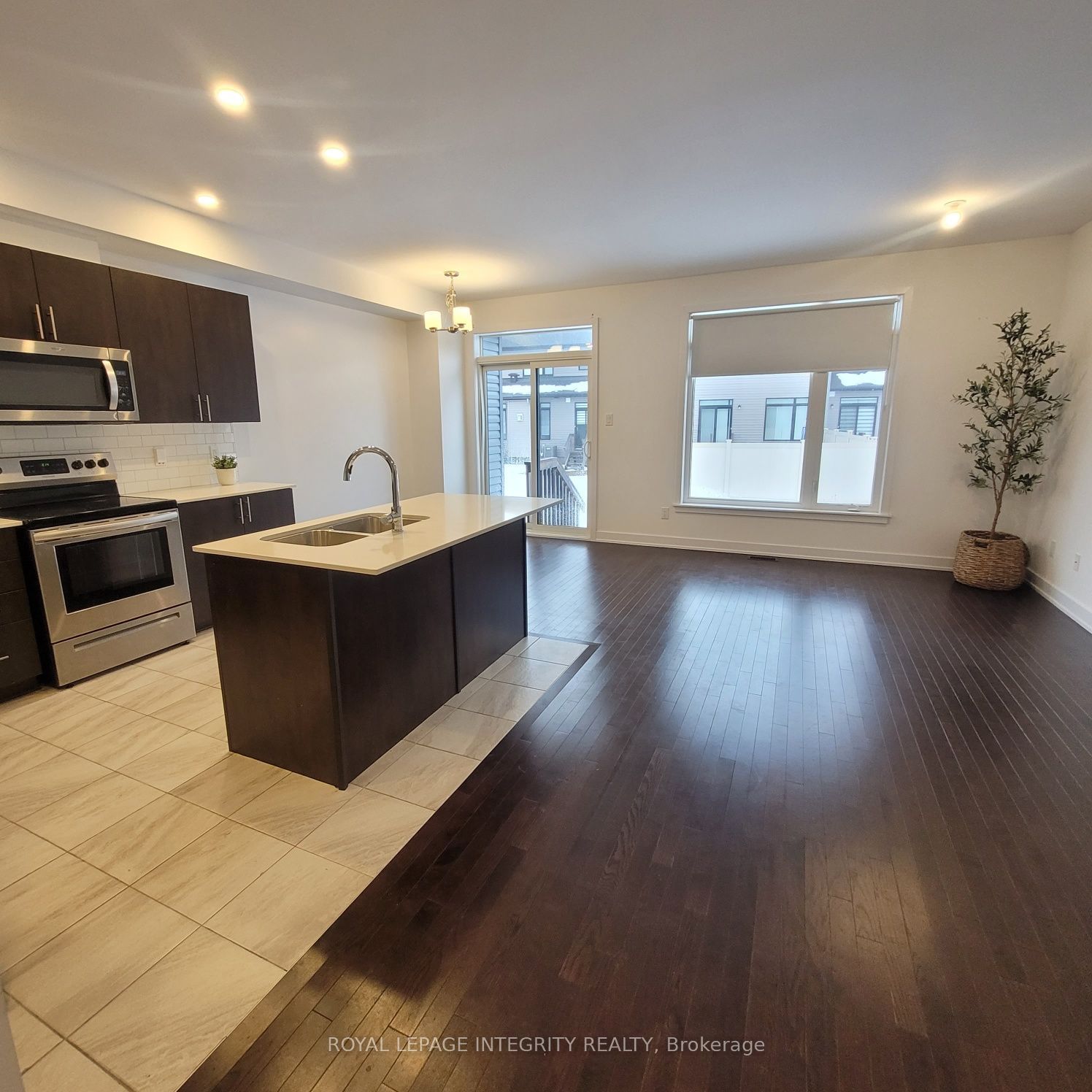1026 Hydrangea Avenue, Blossom Park - Airport and Area, ON K4M 0K8 photo 5