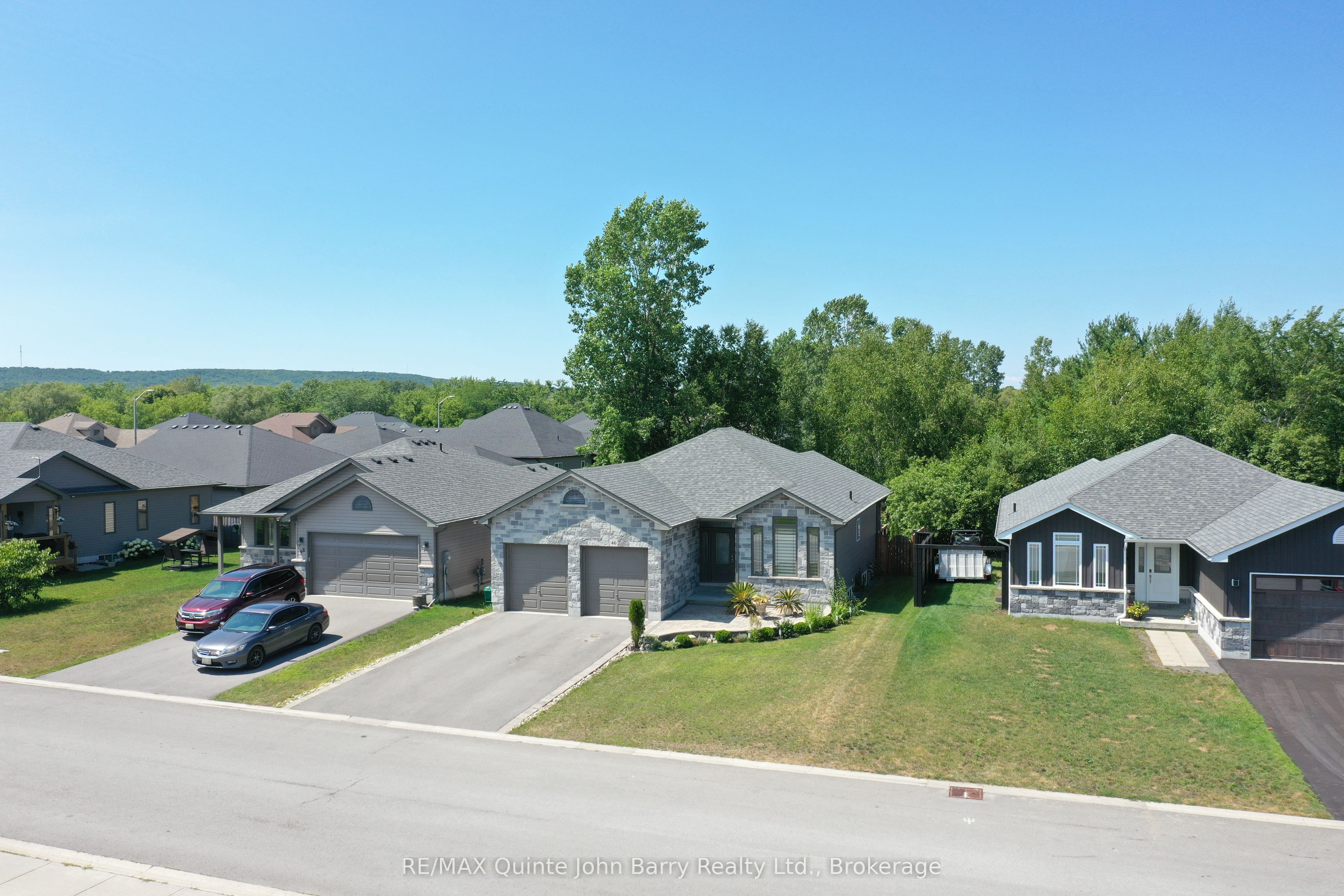 46 Birchmount Street, Quinte West, ON K8V 0C6 photo 3