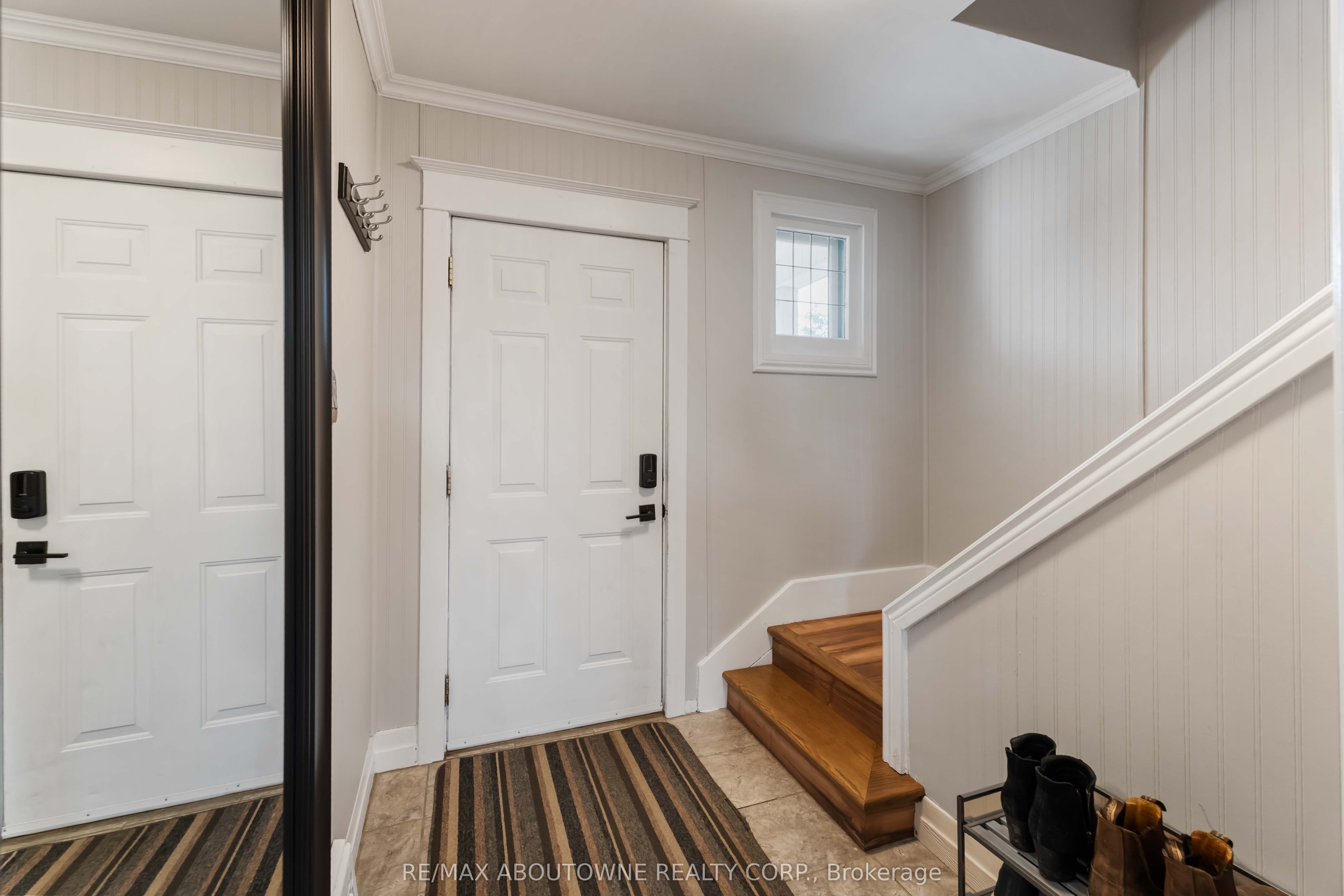 54 Weir Street S, Hamilton, ON L8K 3A4 photo 3