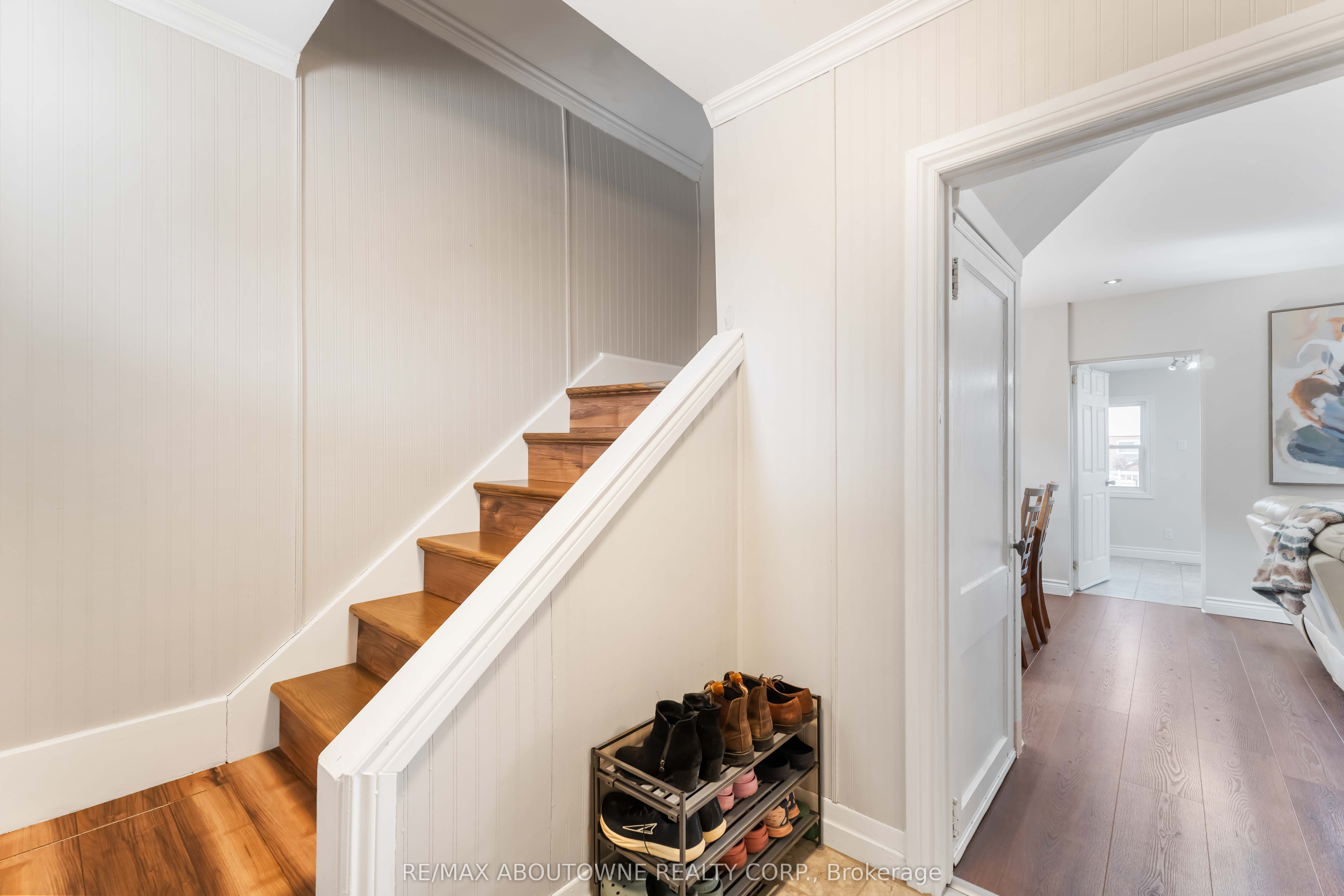 54 Weir Street S, Hamilton, ON L8K 3A4 photo 4