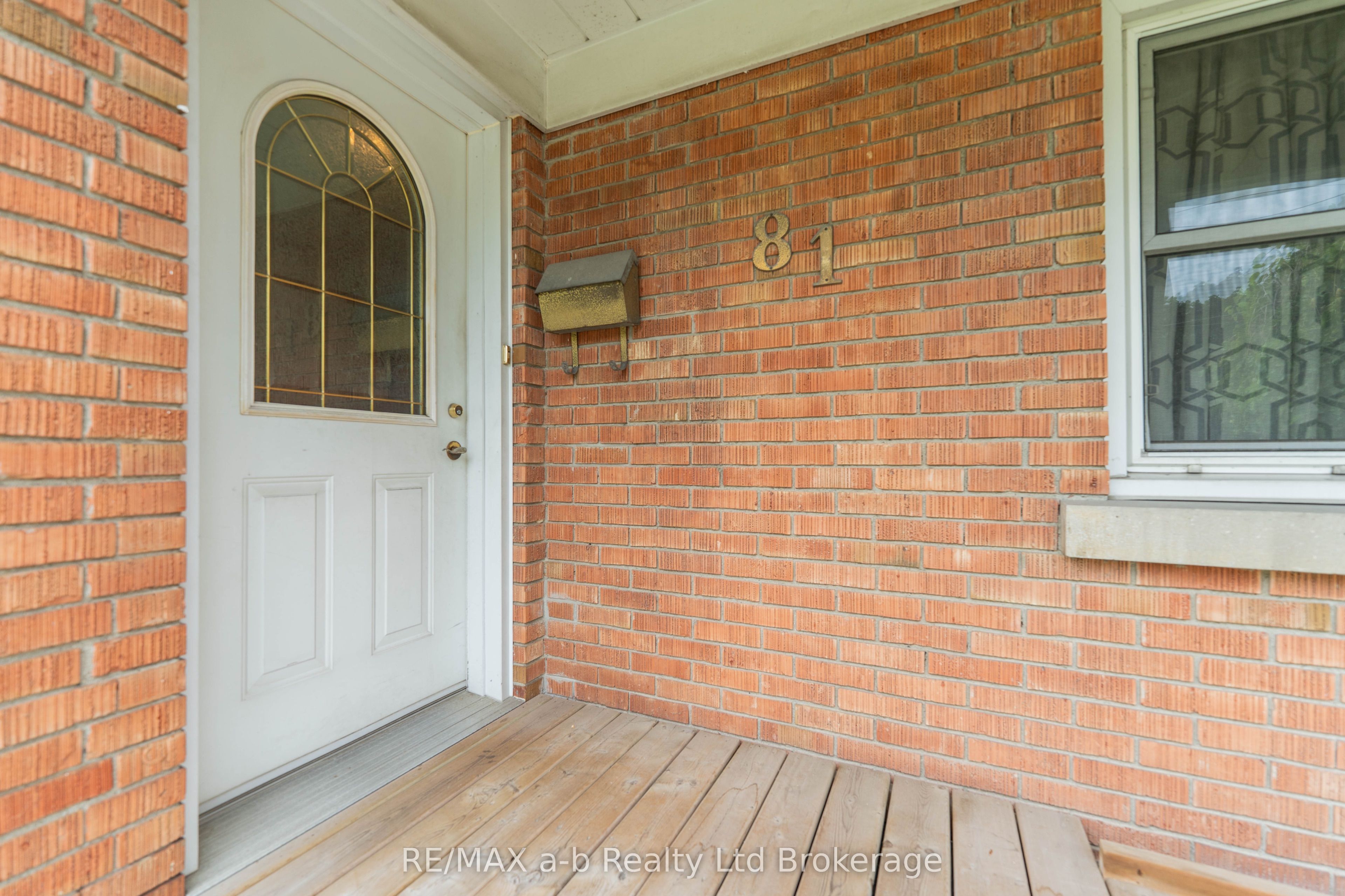 81 Vienna Road, Tillsonburg, ON N4G 3C9 photo 4