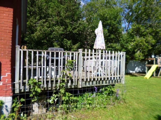 305 Cameron Street, Thunder Bay, ON P7C 2H1 photo 3