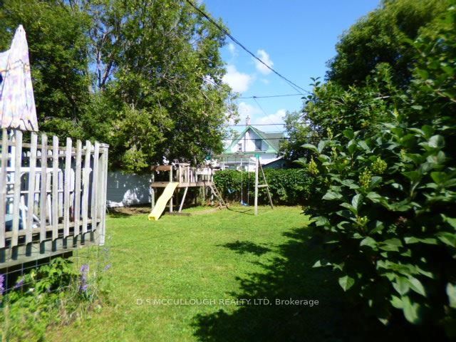 305 Cameron Street, Thunder Bay, ON P7C 2H1 photo 4