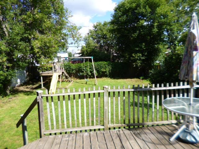 305 Cameron Street, Thunder Bay, ON P7C 2H1 photo 5