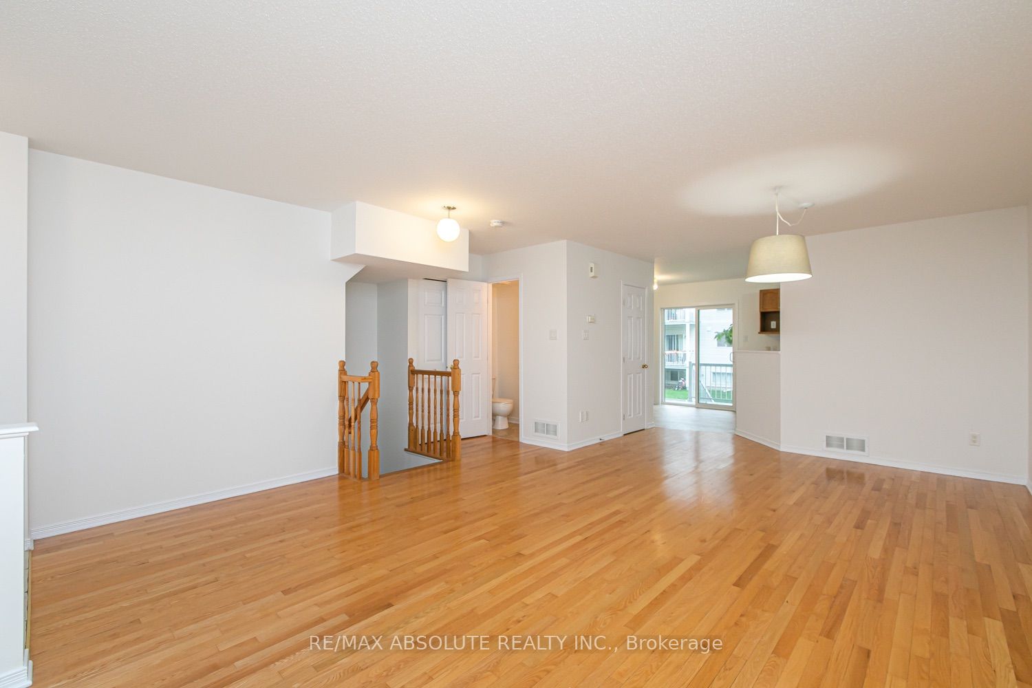 246 Gershwin Private 38, Bells Corners and South to Fallowfield, ON K2H 1G5 photo 4