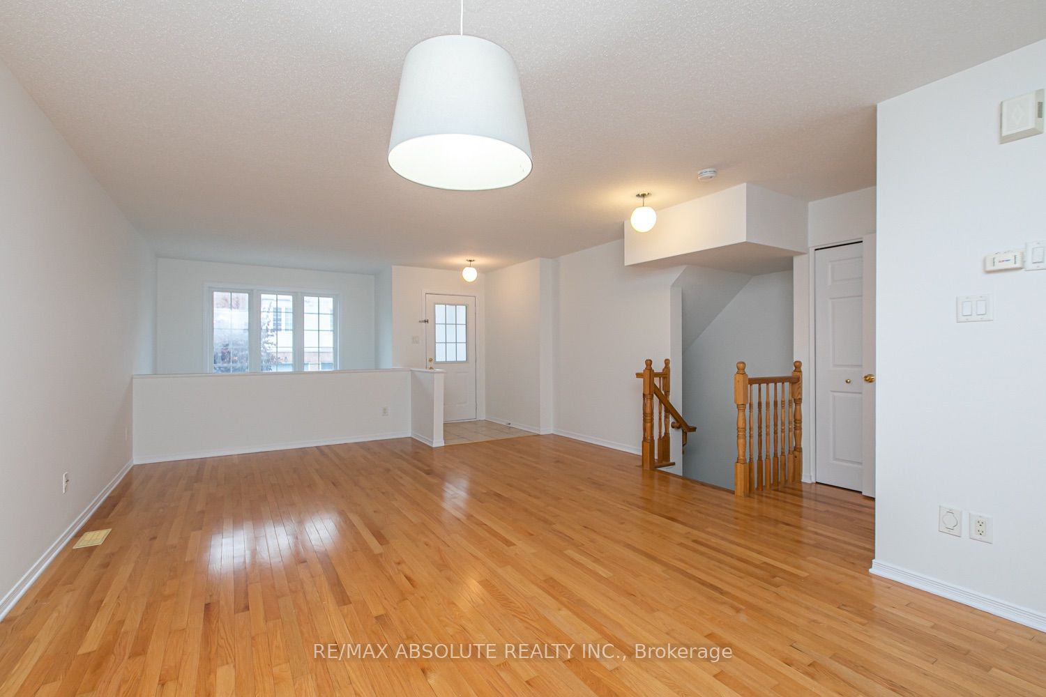 246 Gershwin Private 38, Bells Corners and South to Fallowfield, ON K2H 1G5 photo 5
