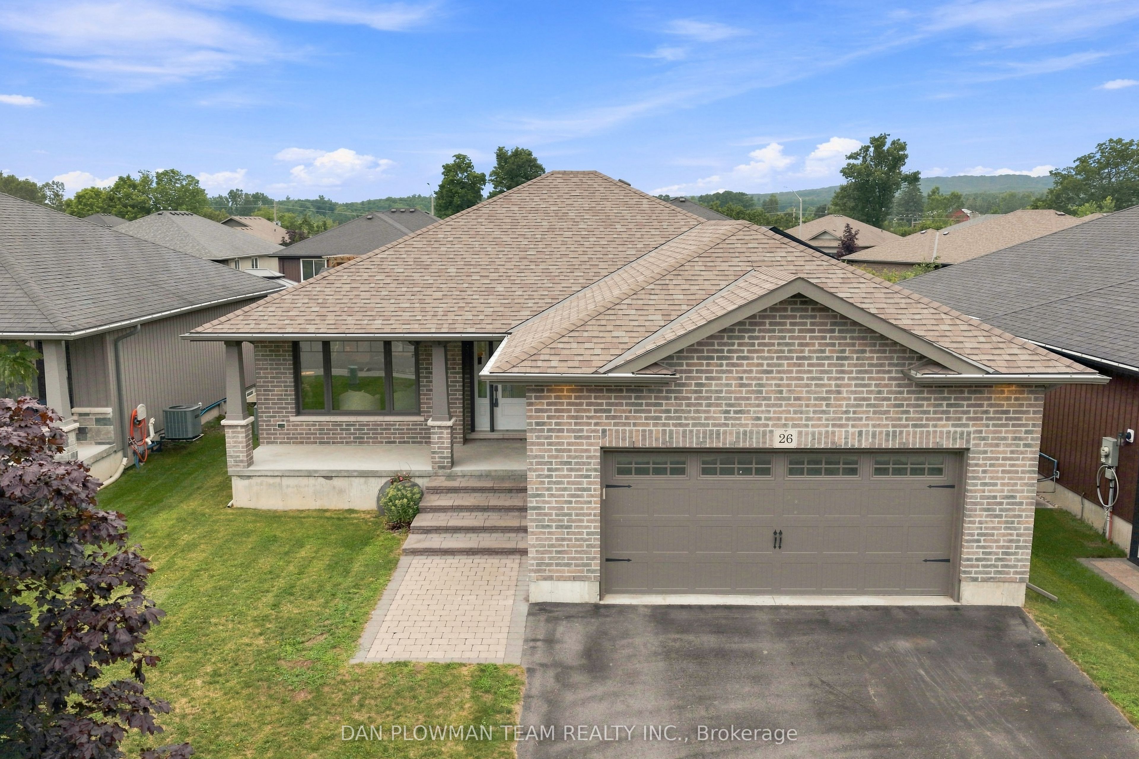 26 Autumn Grove, Quinte West, ON K8V 0G8 photo 3