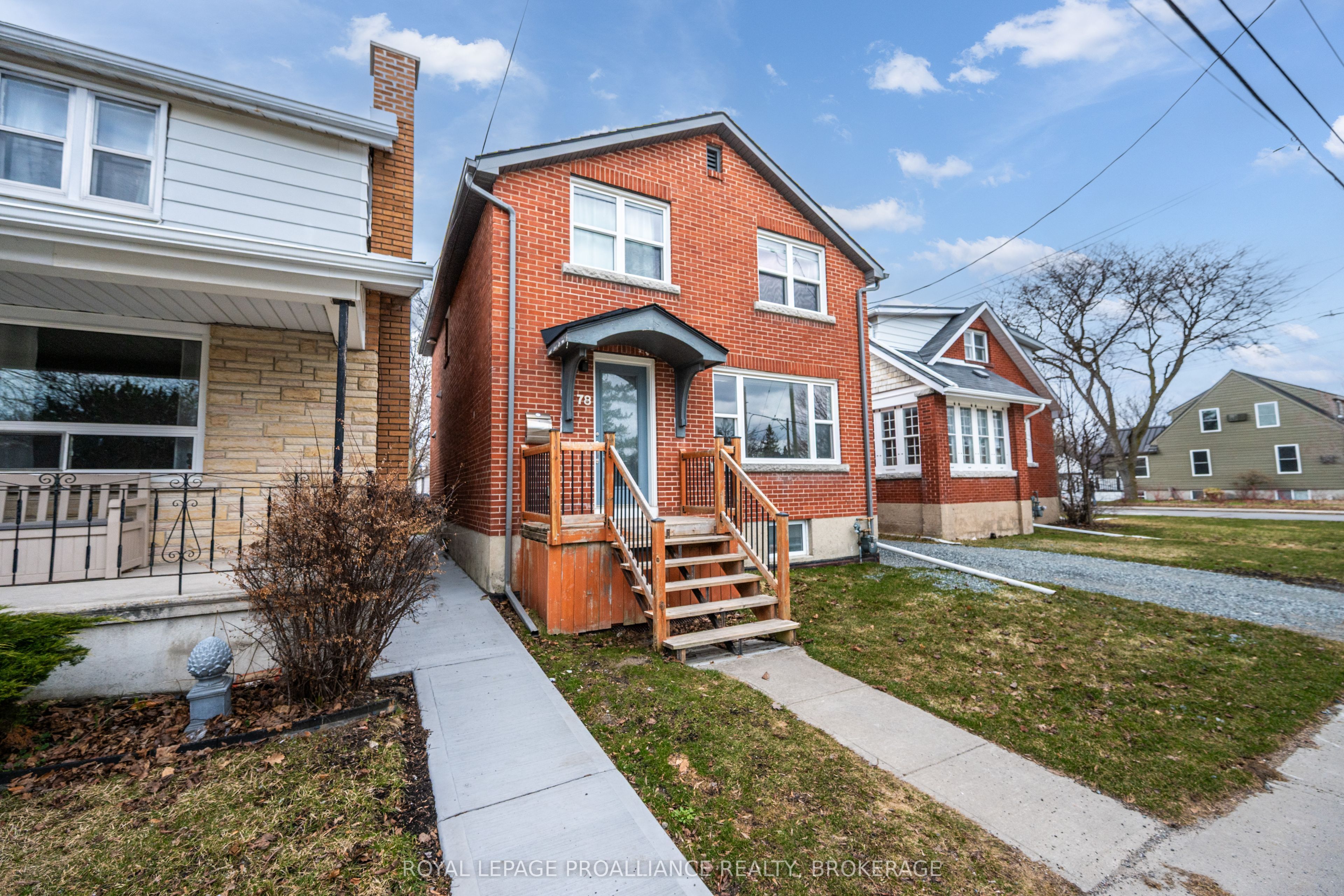 78 Regent Street, Kingston, ON K7L 4J7