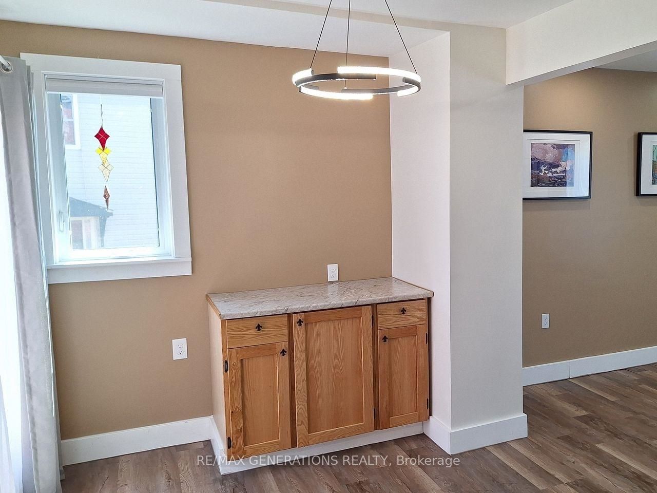 15 Ross Avenue, Marathon, ON P0T 2E0 photo 5