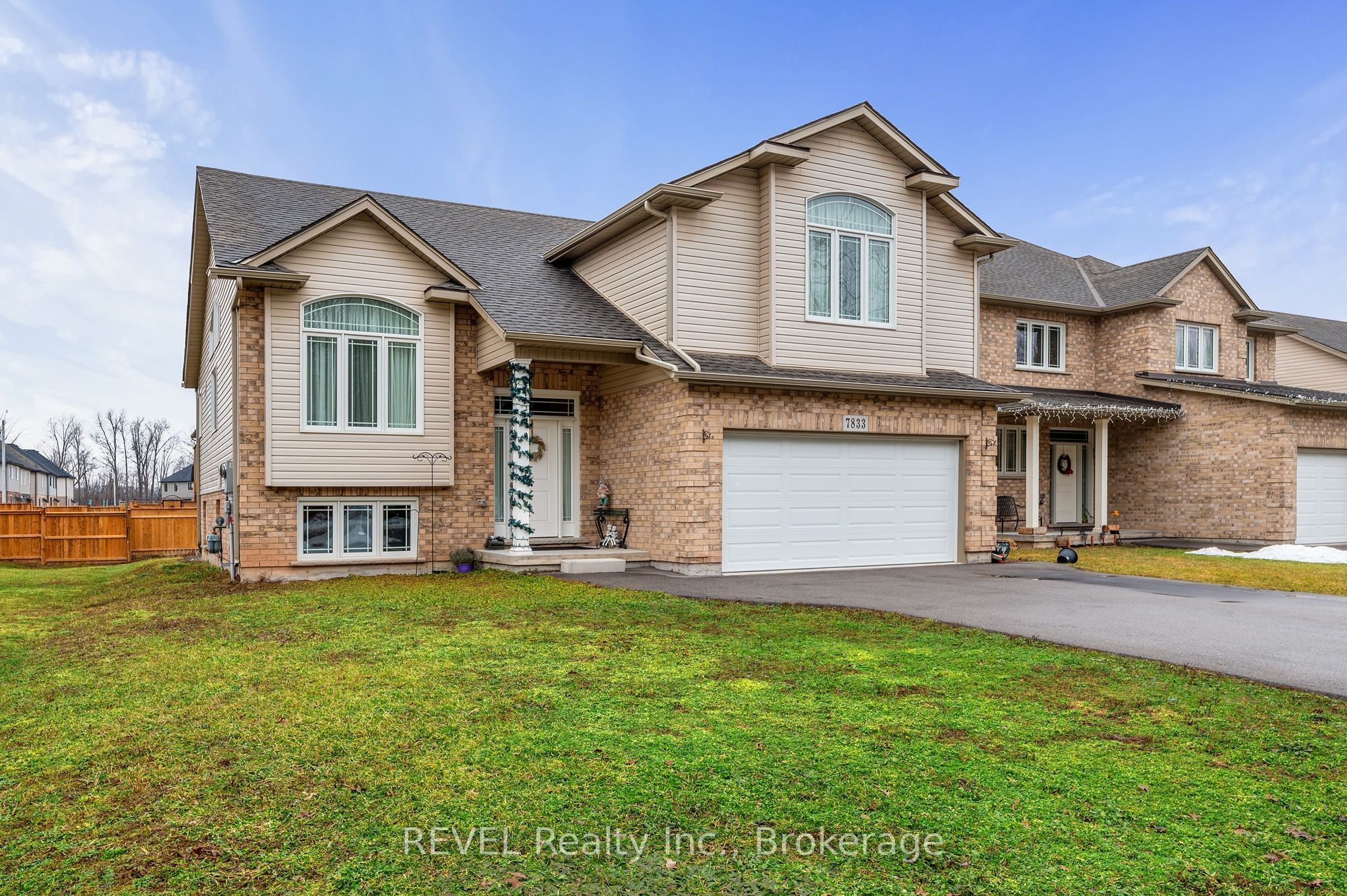 7833 OLDFIELD Road, Niagara Falls, ON L2G 0A8 photo 2
