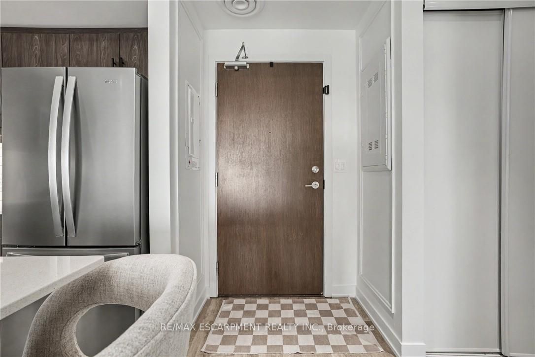 16 Markle Crescent 414, Hamilton, ON L9G 0H4 photo 4