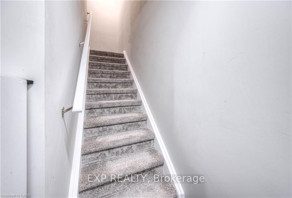 1331 Countrystone Drive A11, Kitchener, ON N2N 0C5 photo 3