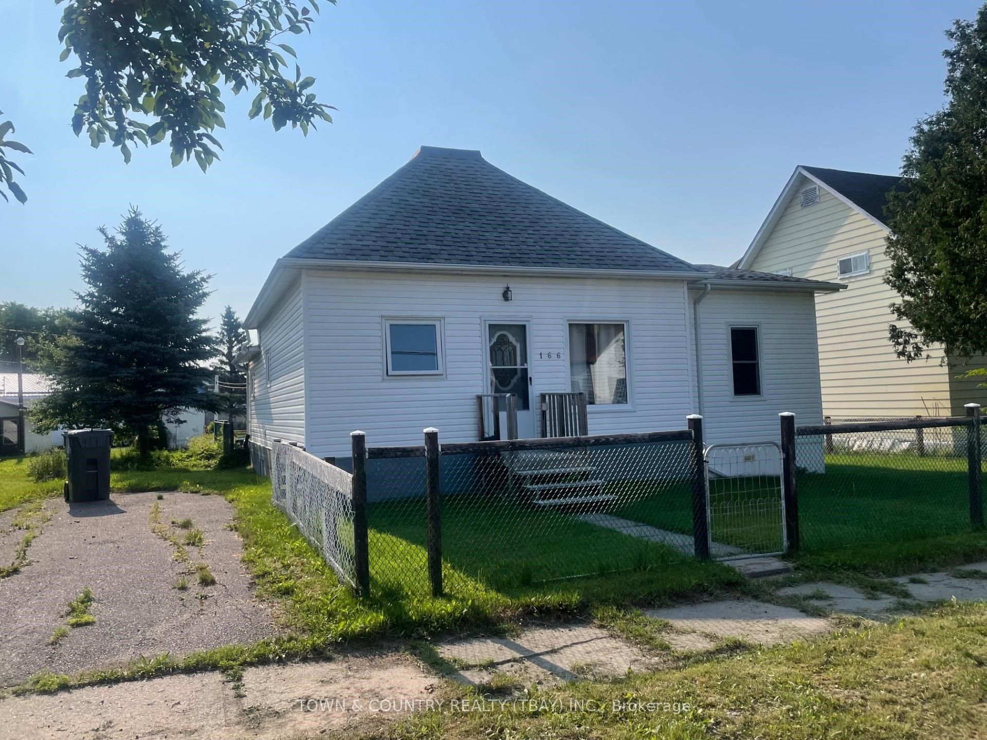 166 Bell Street, Nipigon, ON P0T 2J0