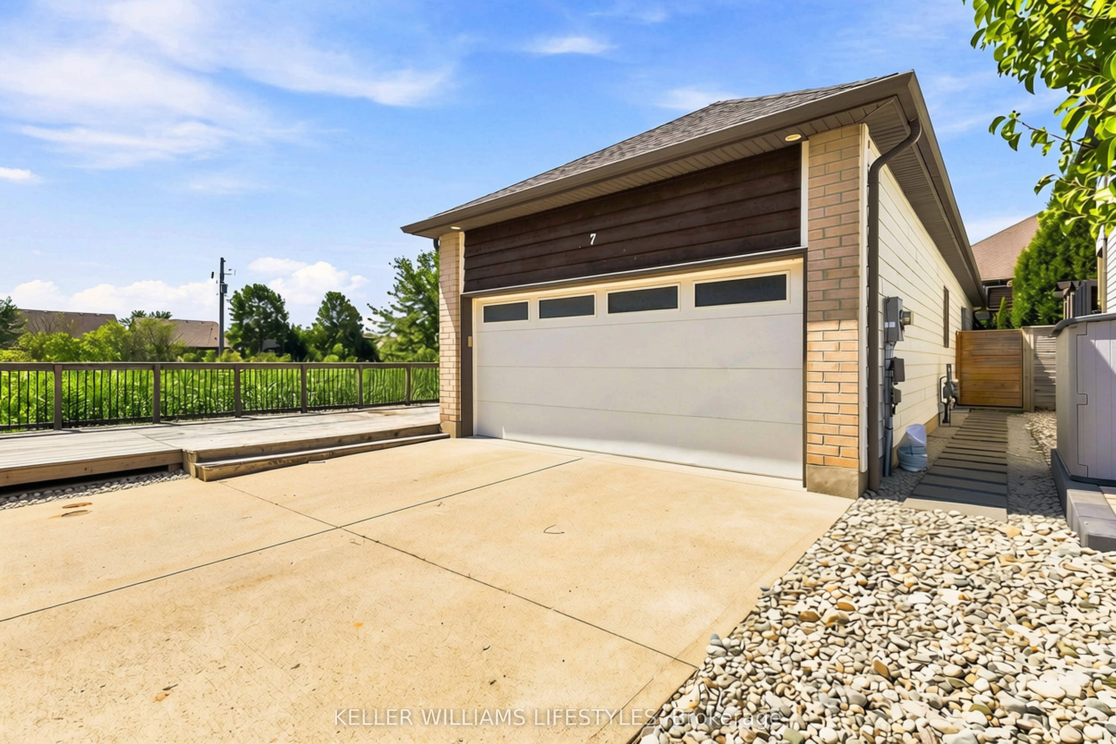 727 Apricot Drive 7, London South, ON N6K 5A7 photo 3