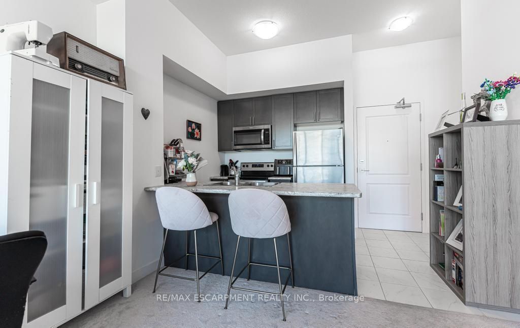 450 Dundas Street E 503, Hamilton, ON L8B 1Z2 photo 3