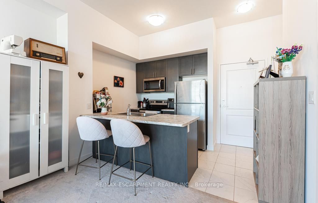 450 Dundas Street E 503, Hamilton, ON L8B 1Z2 photo 4