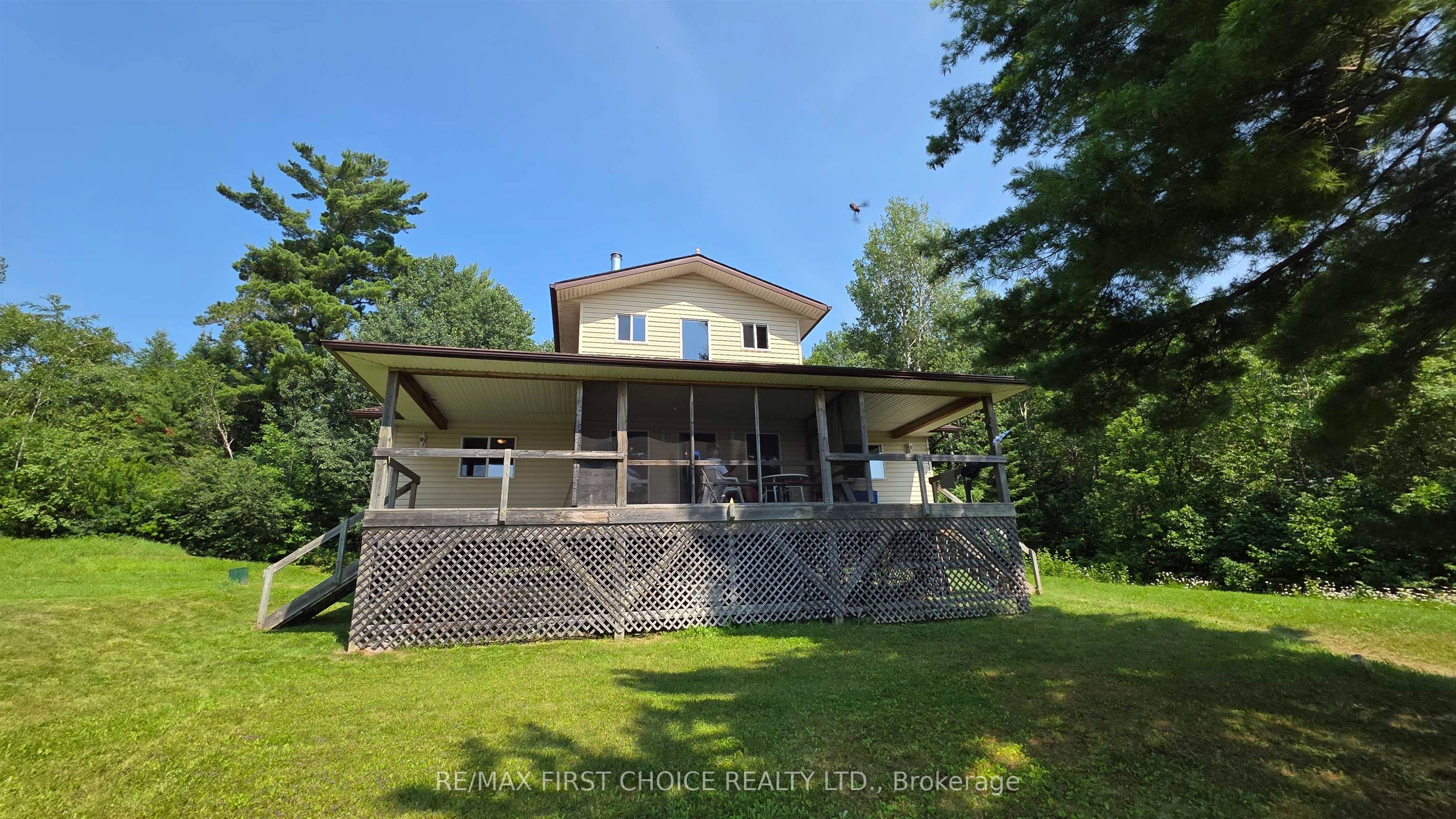 2 Moore Bay, Sioux Narrows-Nestor Falls, ON P0X 1H0