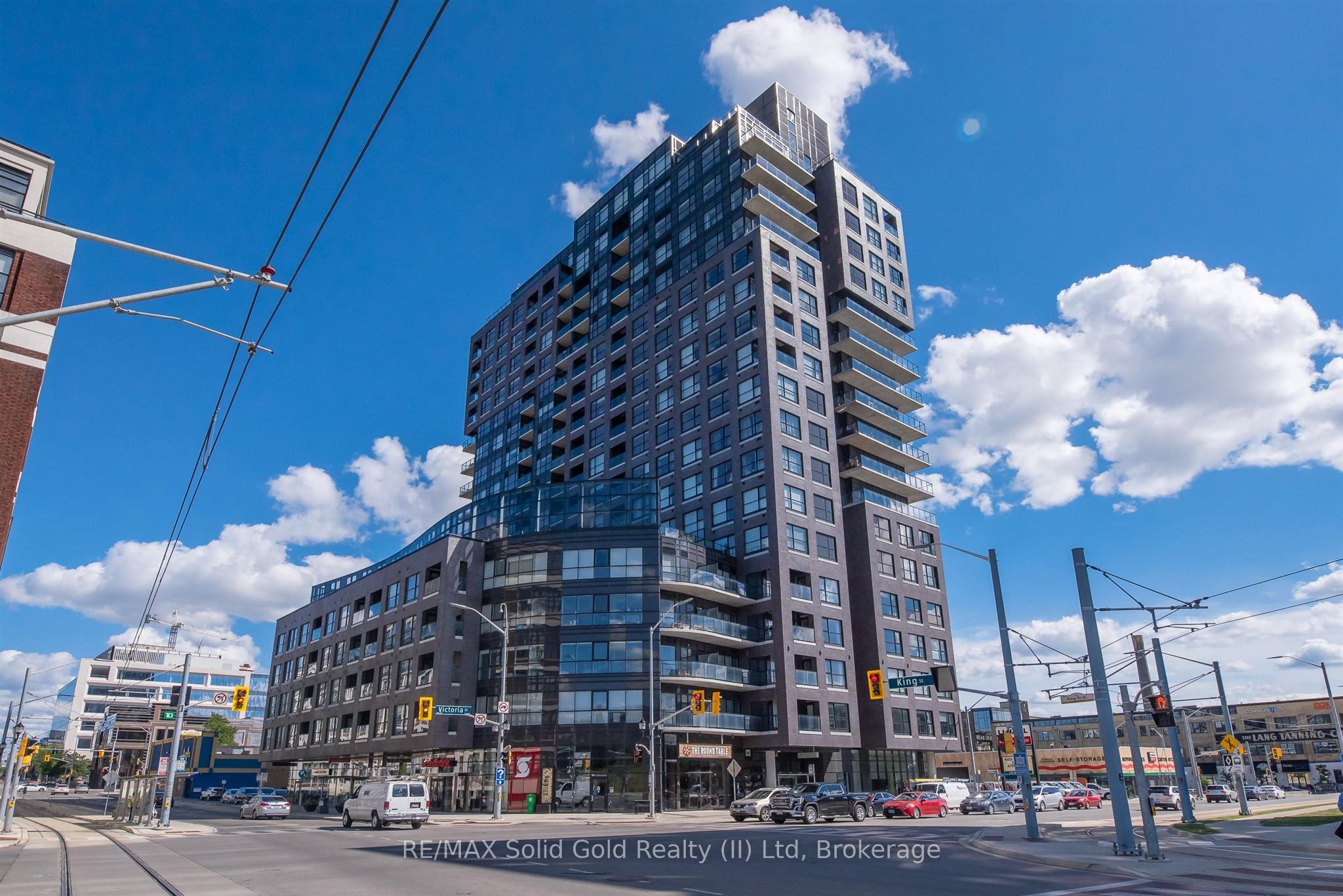 1 Victoria Street S 1807, Kitchener, ON N2G 0B5 photo 2