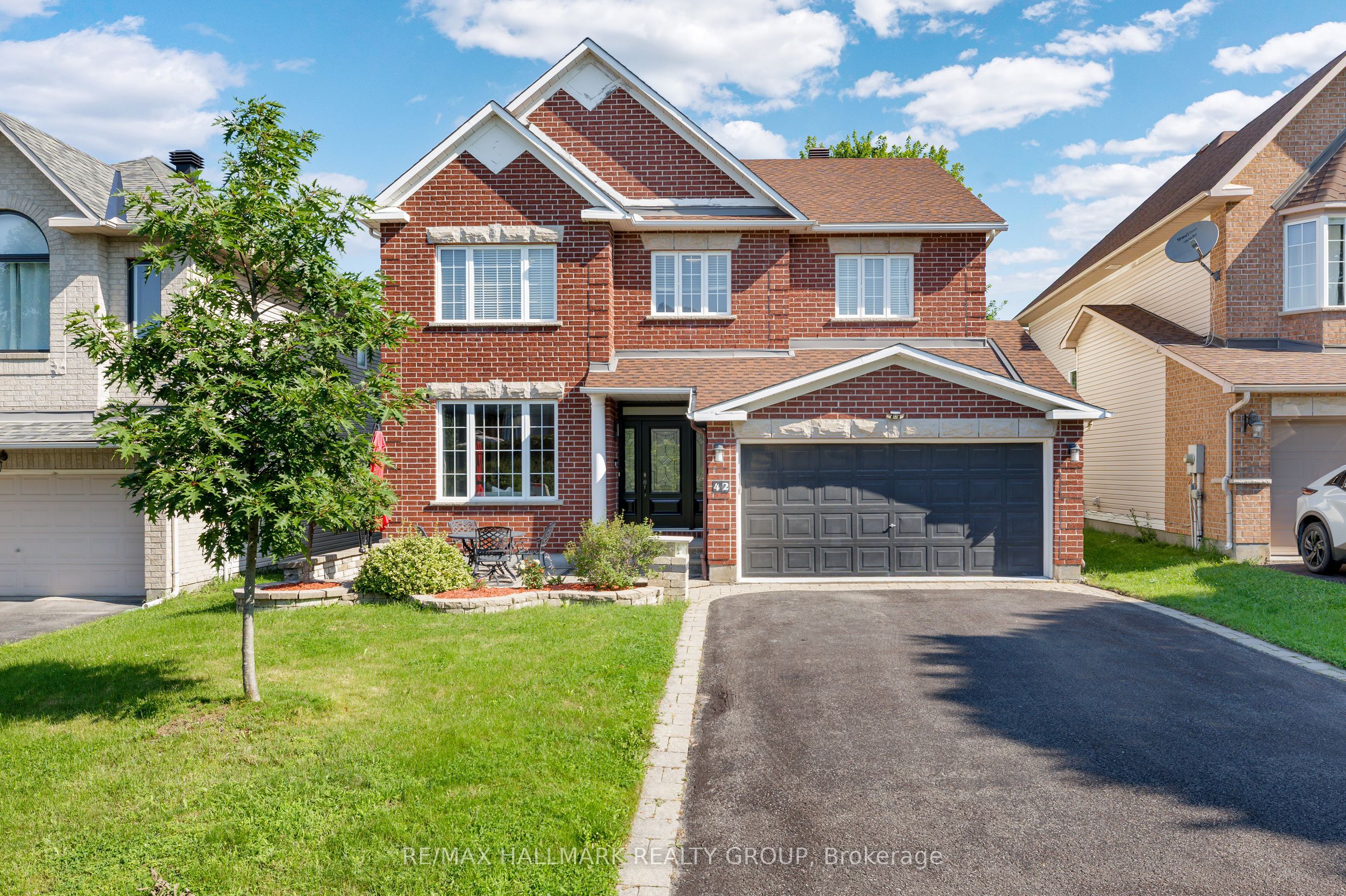 42 Glenrill Place S, Kanata, ON K2M 2T5 photo 2