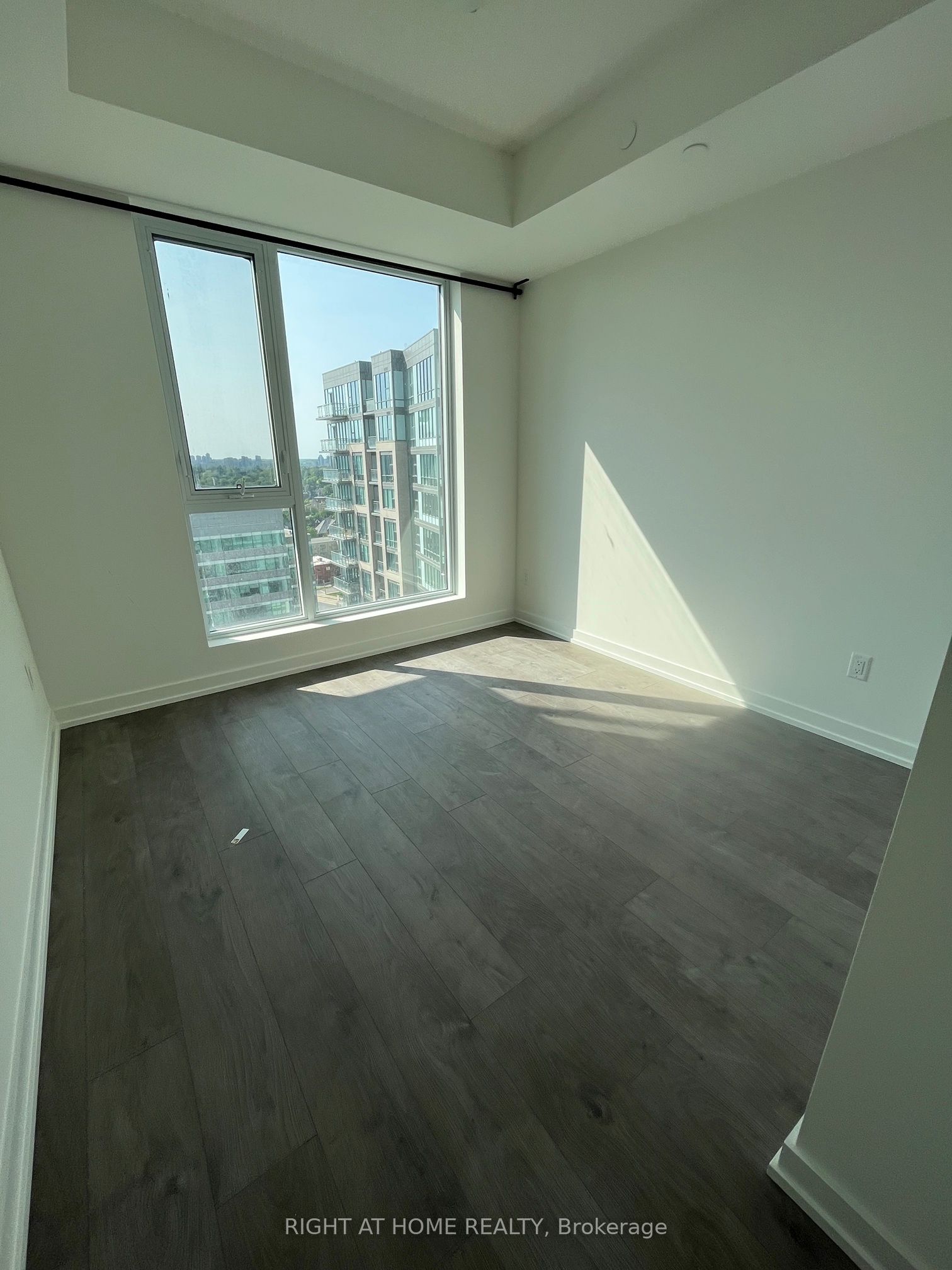 55 Duke Street W 1501, Kitchener, ON N2H 0C9