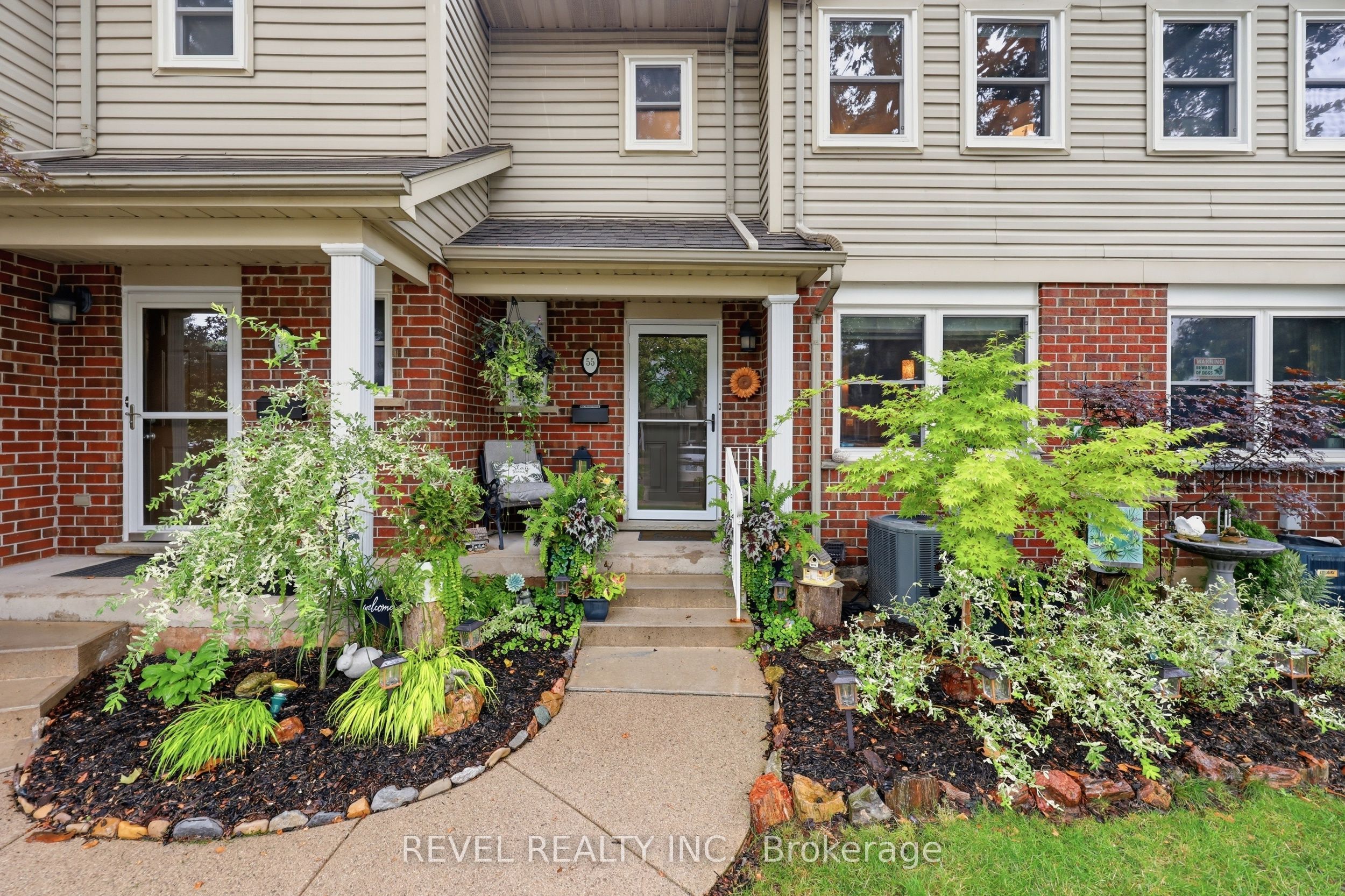 55 Kerman Avenue 55, Grimsby, ON L3M 5G2 photo 3