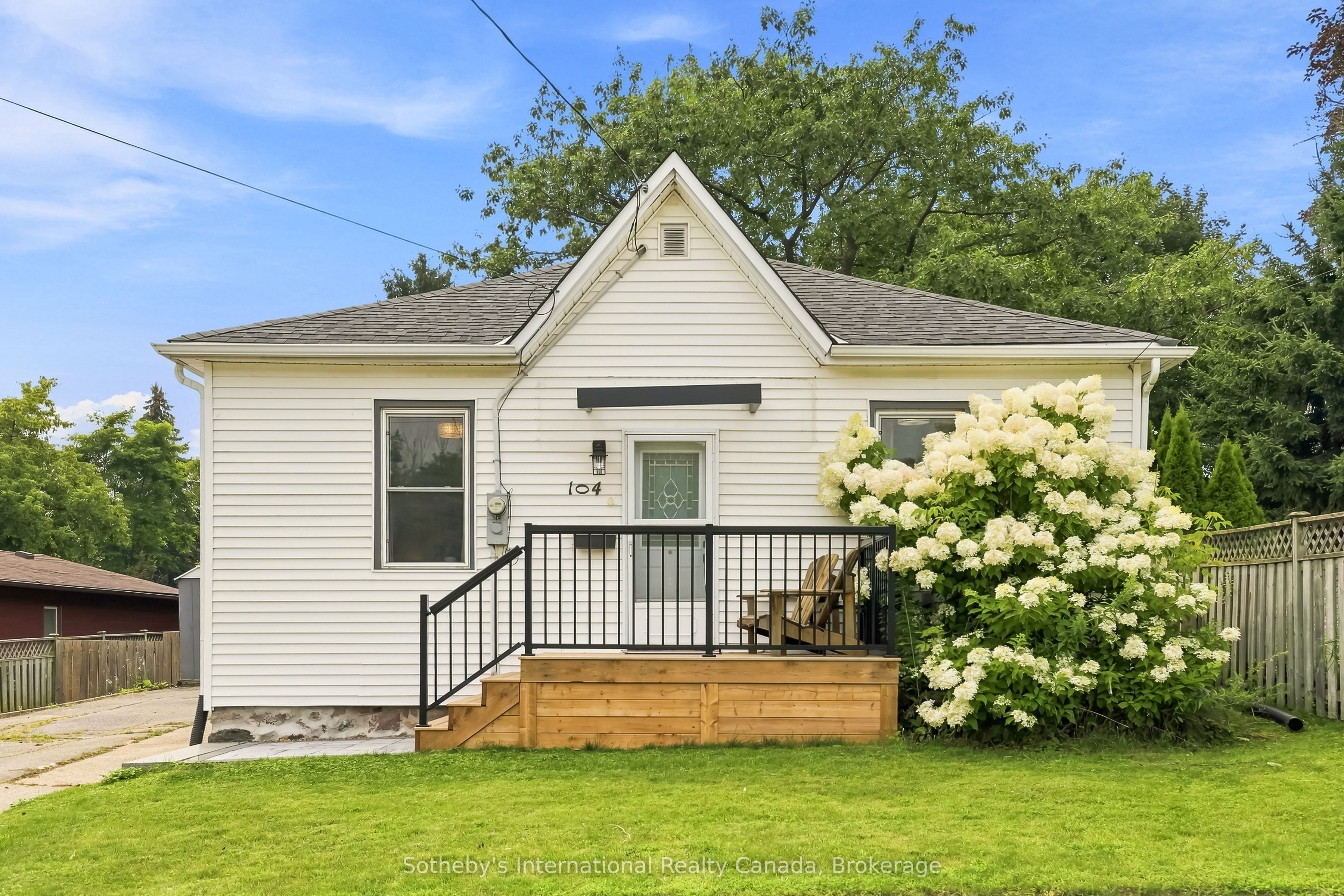 104 Deblaquire Street S, Port Hope, ON L1A 2K6