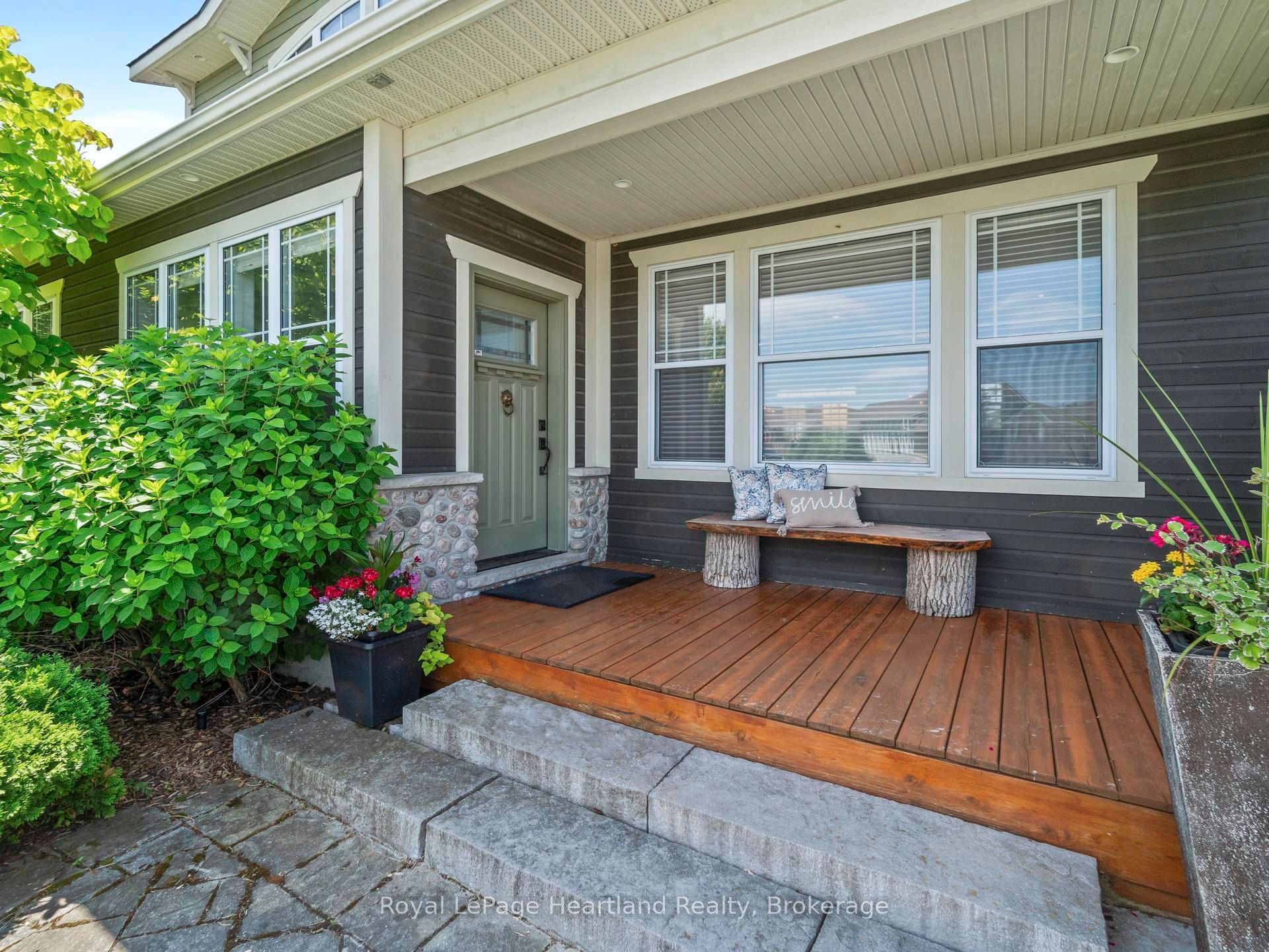 24 THIMBLEWEED Drive, Bluewater, ON N0M 1G0 photo 4