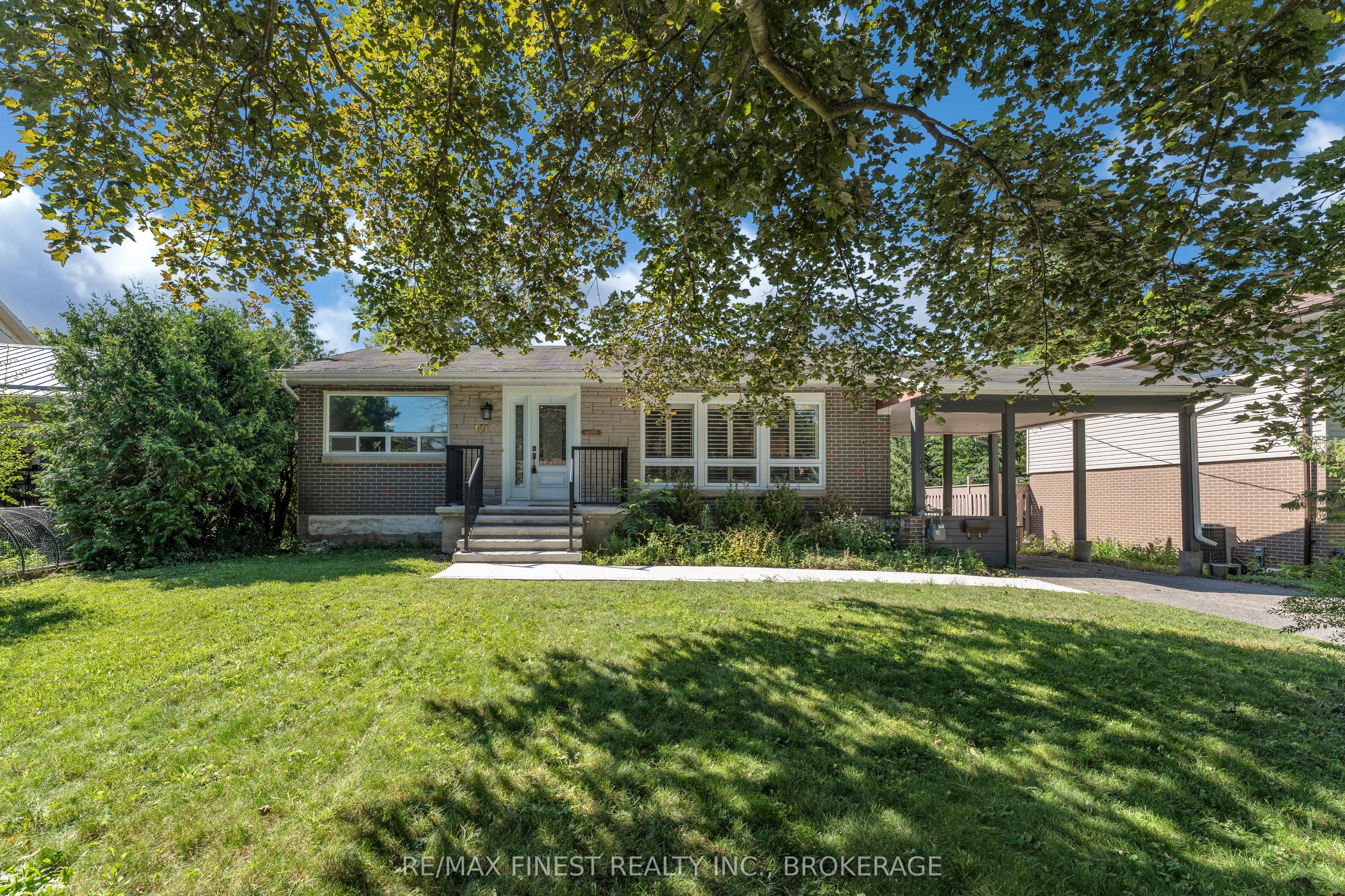 60 Sherwood Drive, Kingston, ON K7M 2E3 photo 2