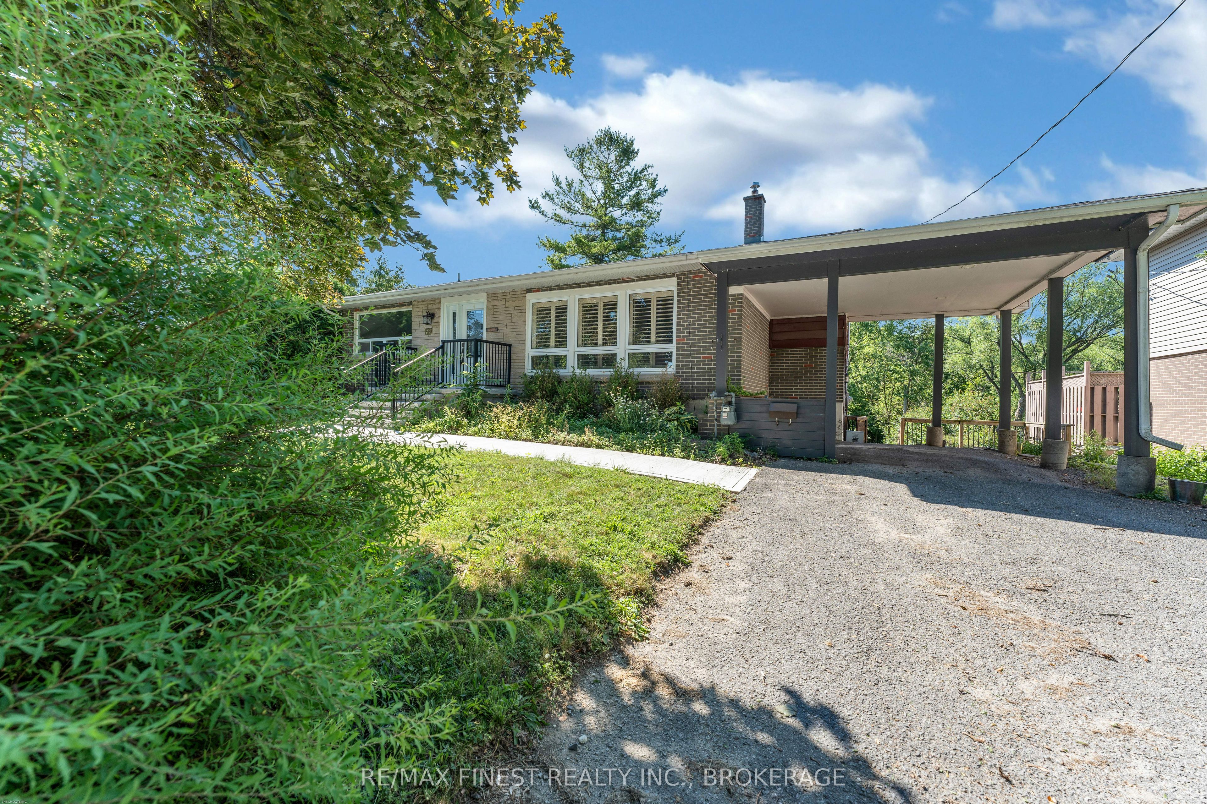 60 Sherwood Drive, Kingston, ON K7M 2E3 photo 3