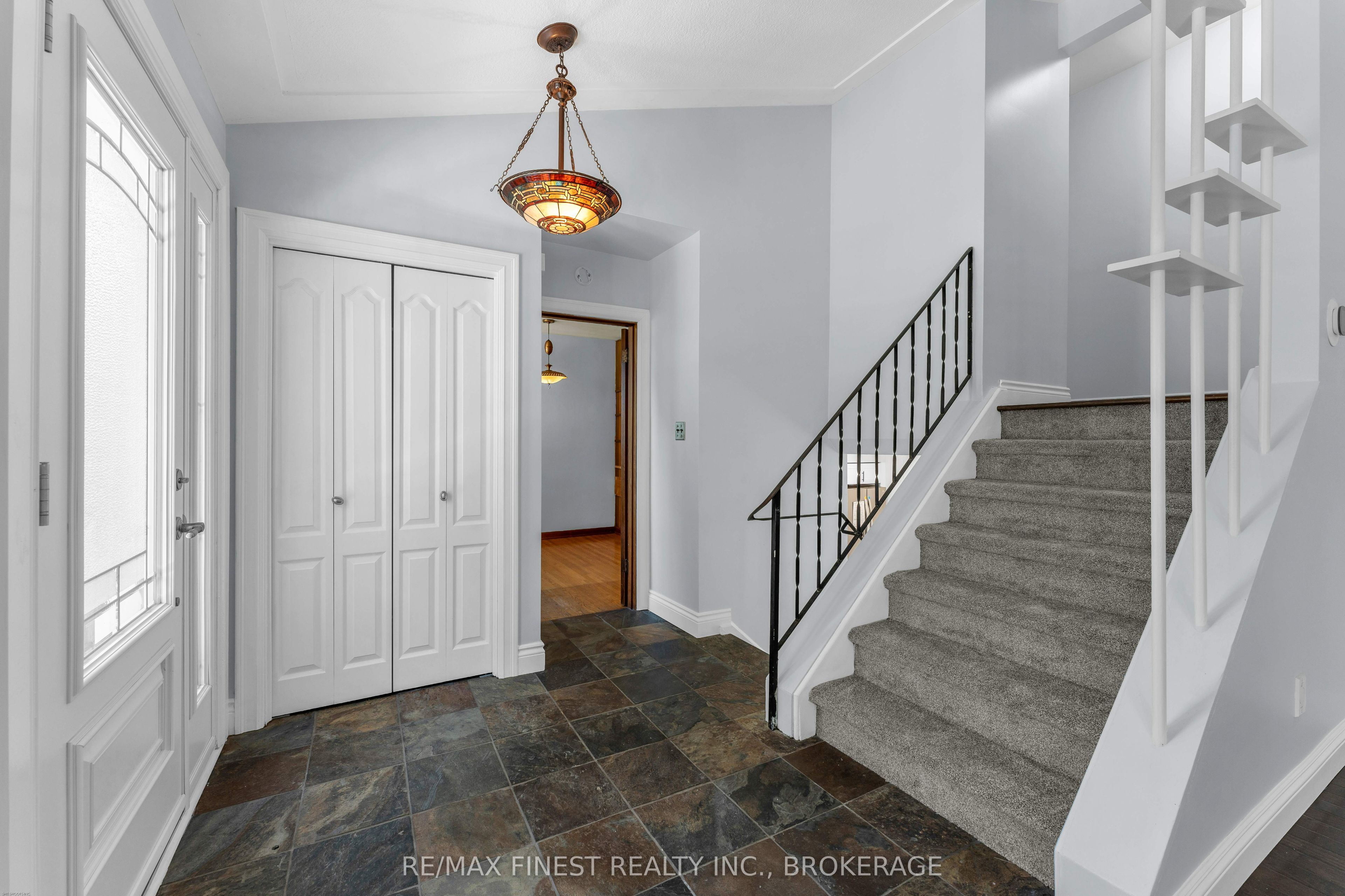 60 Sherwood Drive, Kingston, ON K7M 2E3 photo 4