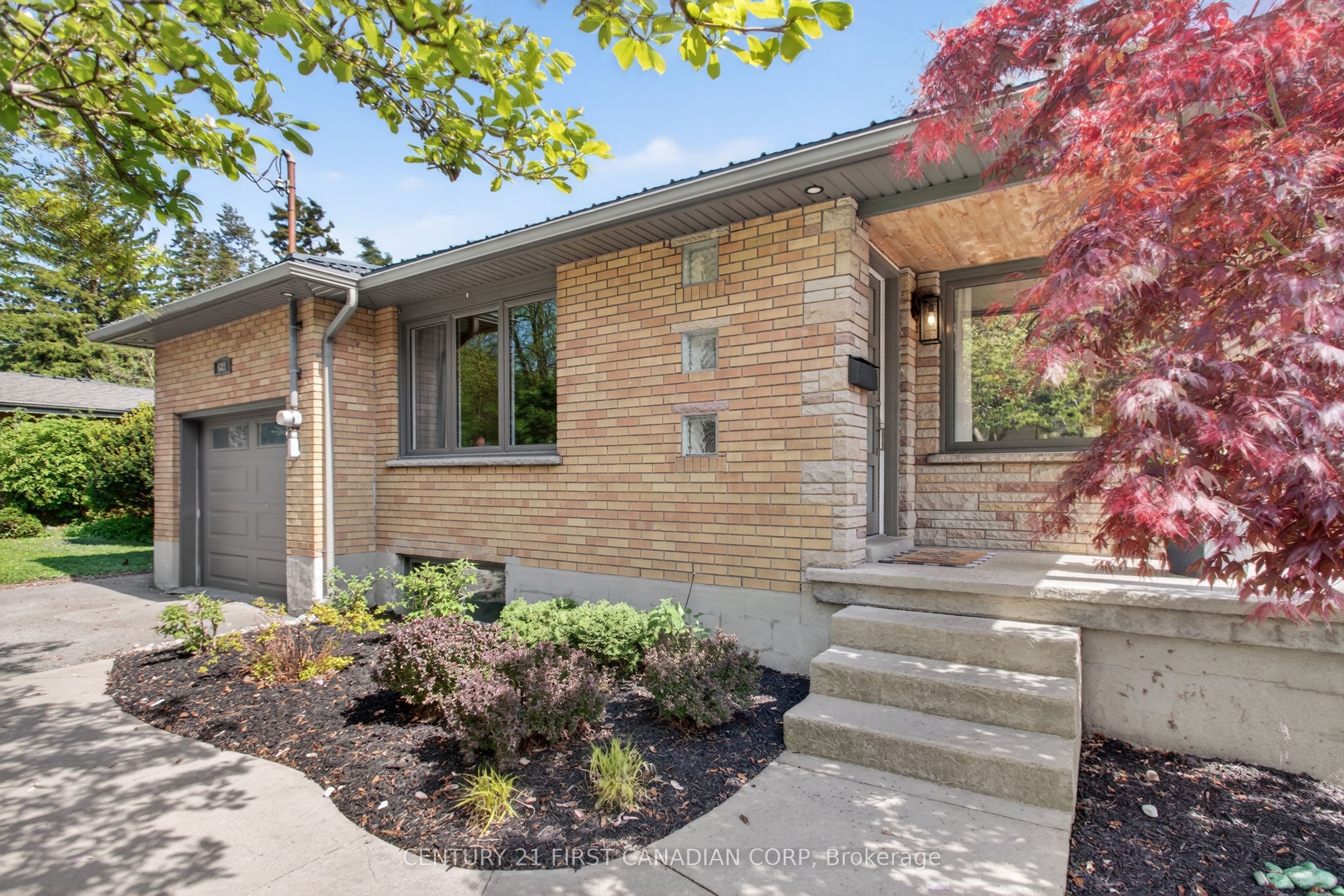 681 Brant Street, London East, ON N5Y 3M9 photo 2