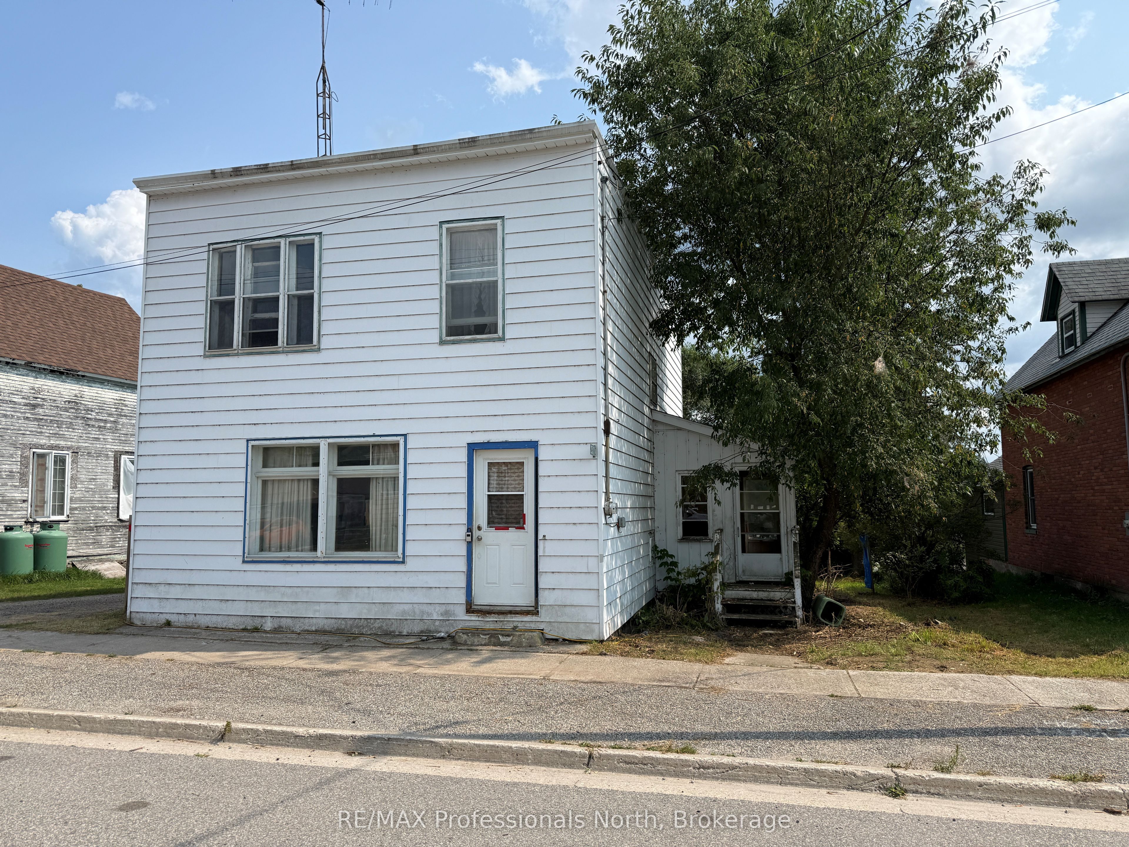 2517 HWY 518 Highway W, McMurrich/Monteith, ON P0A 1Y0