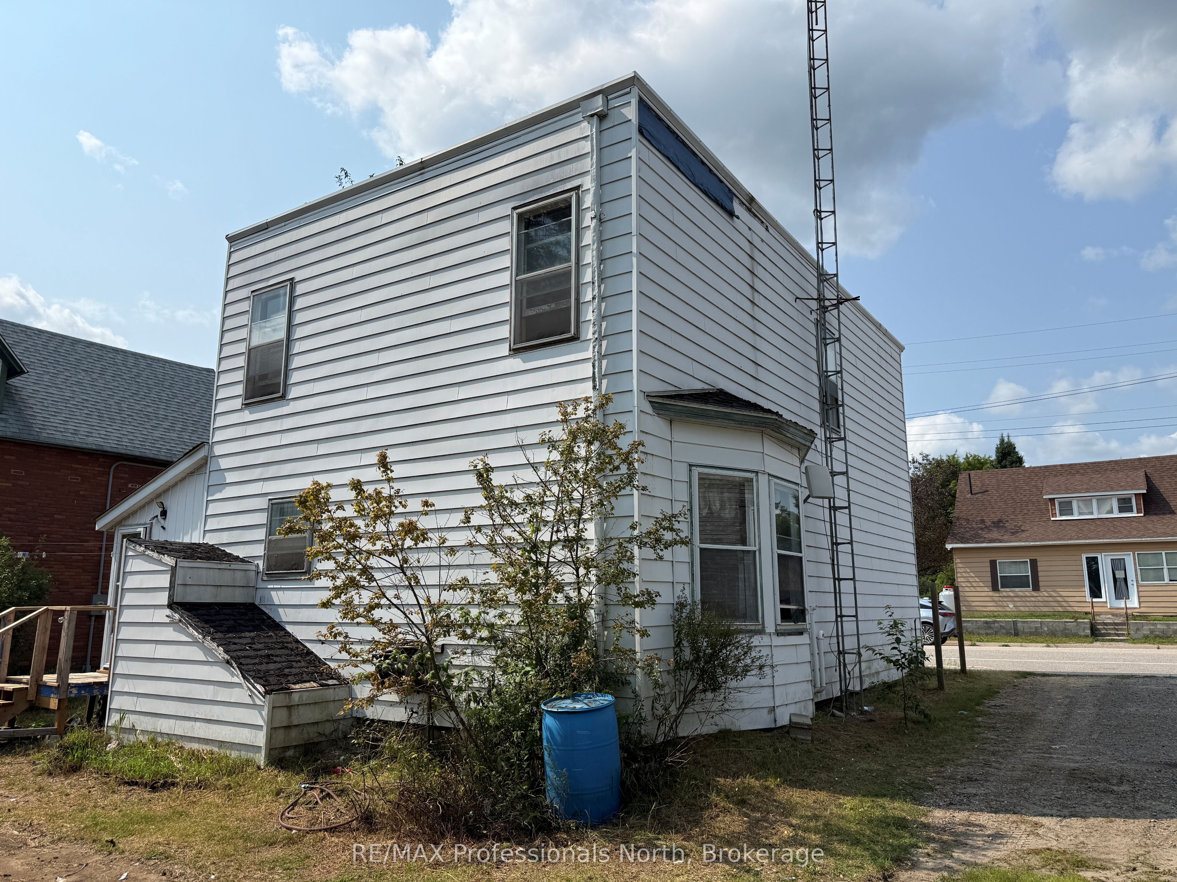 2517 HWY 518 Highway W, McMurrich/Monteith, ON P0A 1Y0 photo 3