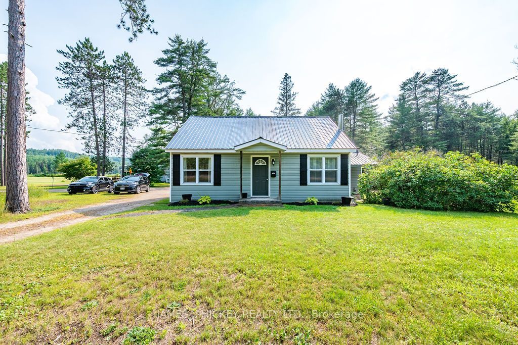35723 Highway 17 Highway, Laurentian Hills, ON K0J 1P0 photo 2