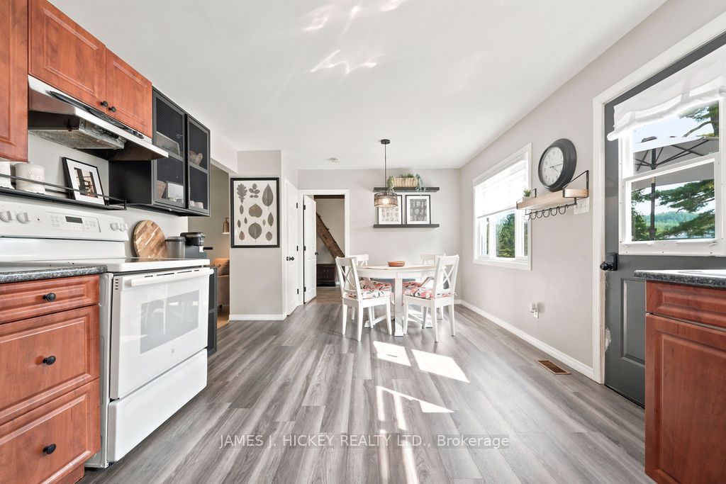 35723 Highway 17 Highway, Laurentian Hills, ON K0J 1P0 photo 4