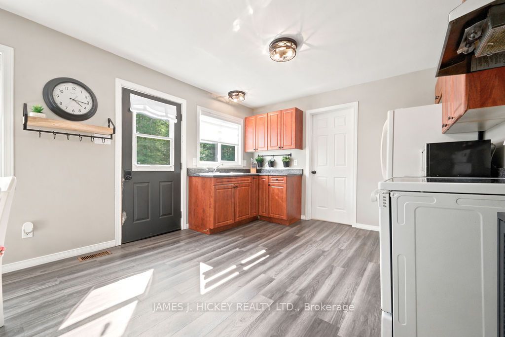 35723 Highway 17 Highway, Laurentian Hills, ON K0J 1P0 photo 5